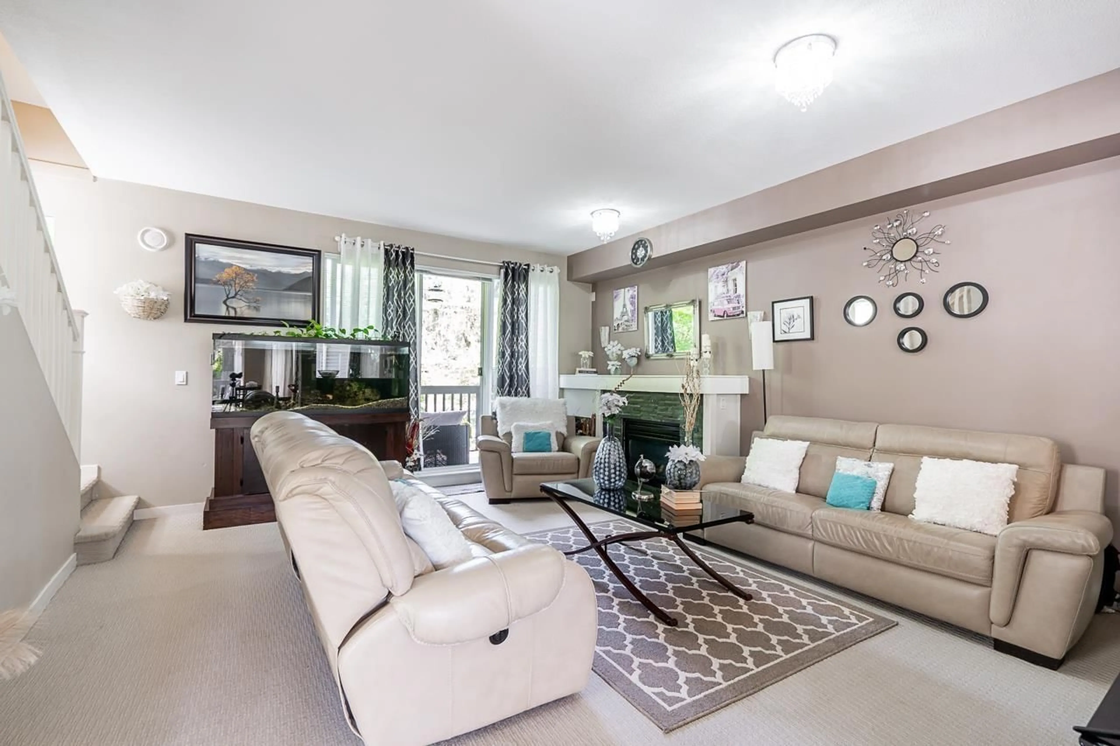Living room with furniture, unknown for 67 - 7155 189, Surrey British Columbia V4N5S8