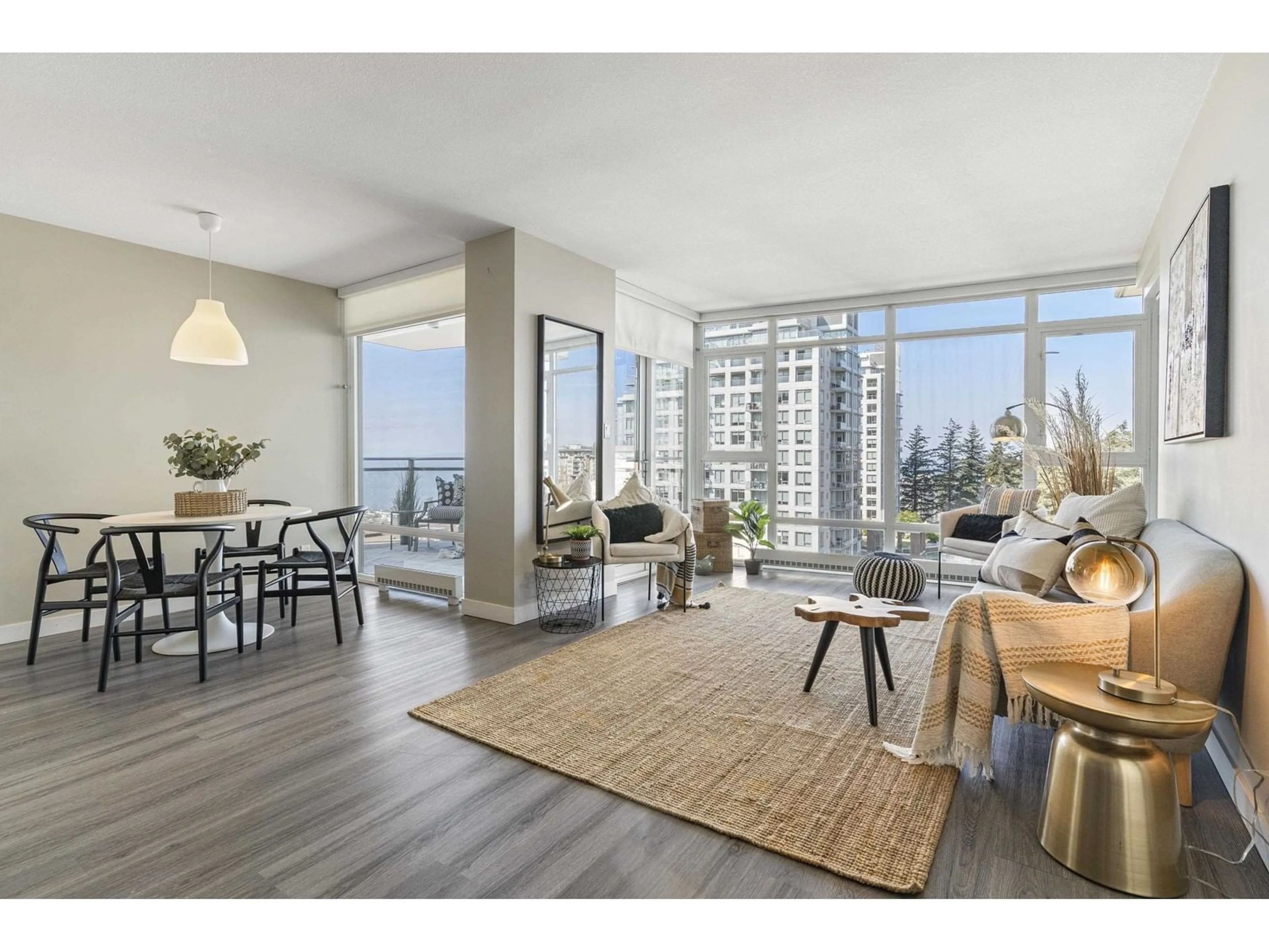 Living room with furniture, unknown for 1108 - 1455 GEORGE, White Rock British Columbia V4B0A9