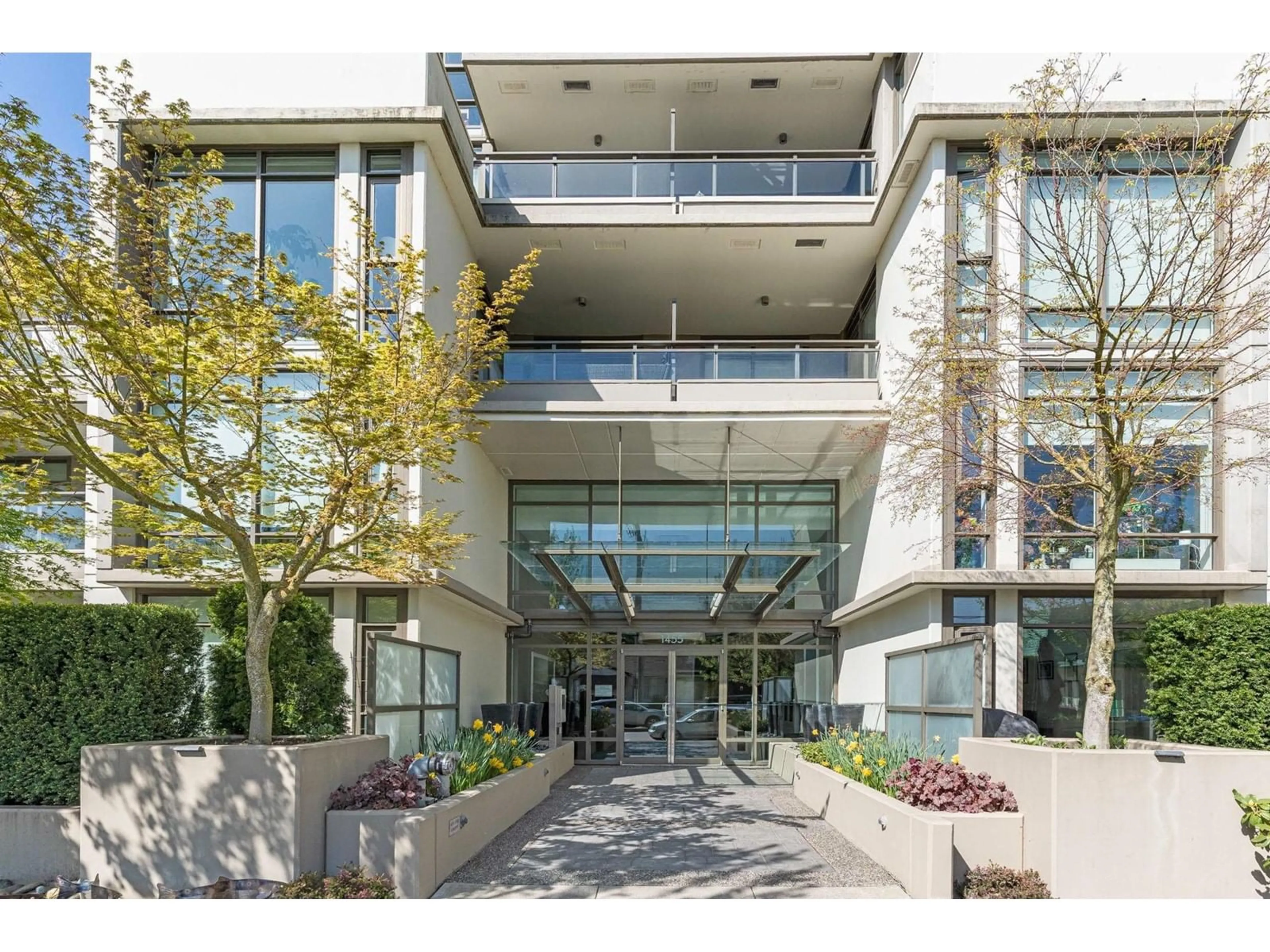 Indoor foyer for 1108 - 1455 GEORGE, White Rock British Columbia V4B0A9