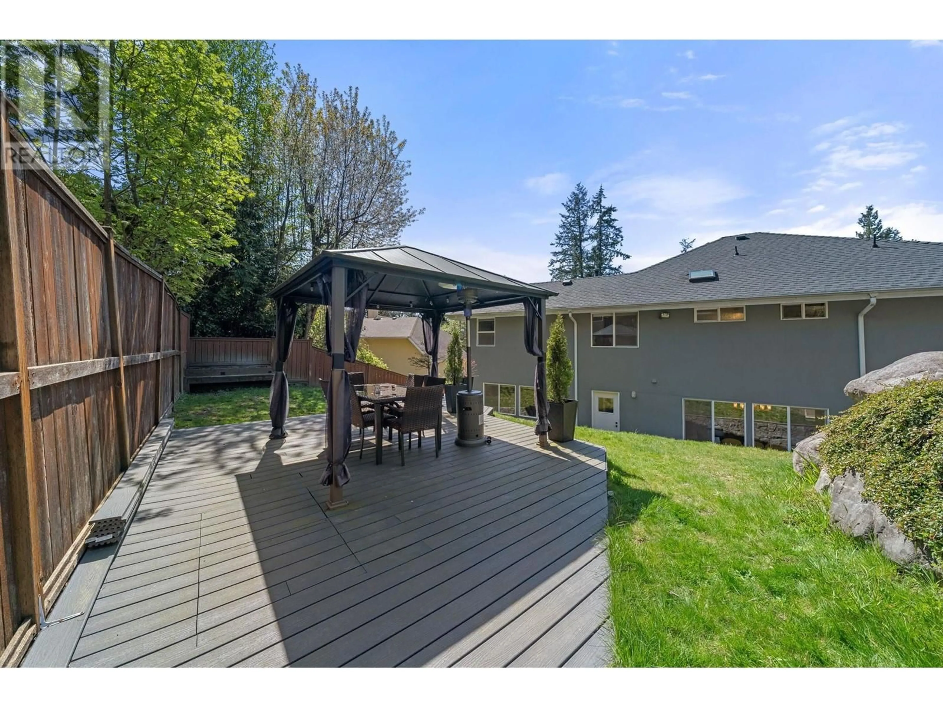 Patio, street for 192 MONTROYAL BOULEVARD, North Vancouver British Columbia V7N4J5