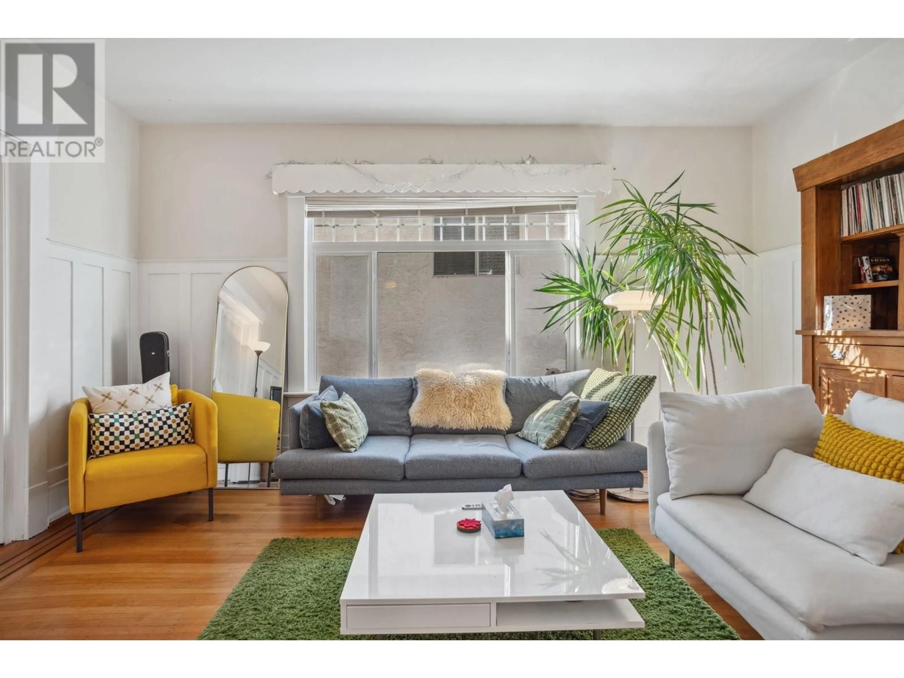 Living room with furniture, unknown for 173 19TH AVENUE, Vancouver British Columbia V5Y2B5