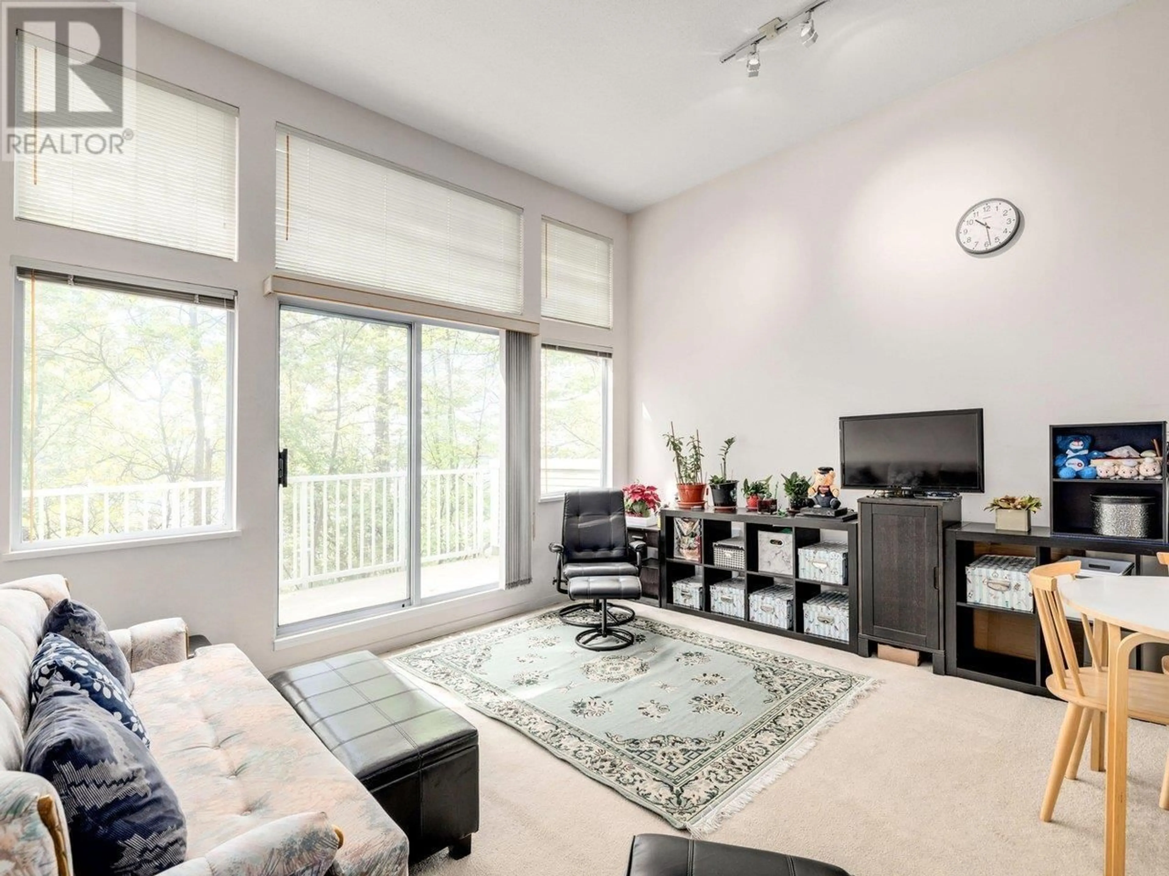 Living room with furniture, unknown for 1 - 3576 RAINIER PLACE, Vancouver British Columbia V5S4T3