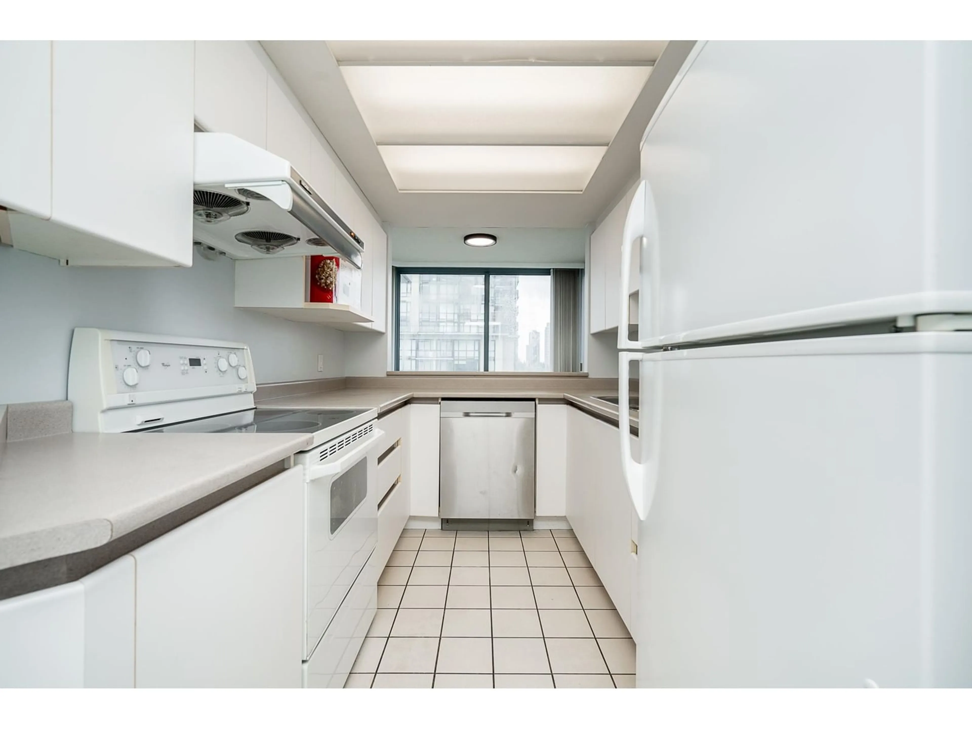 Standard kitchen, ceramic/tile floor for 1301 - 13383 108, Surrey British Columbia V3T5T6