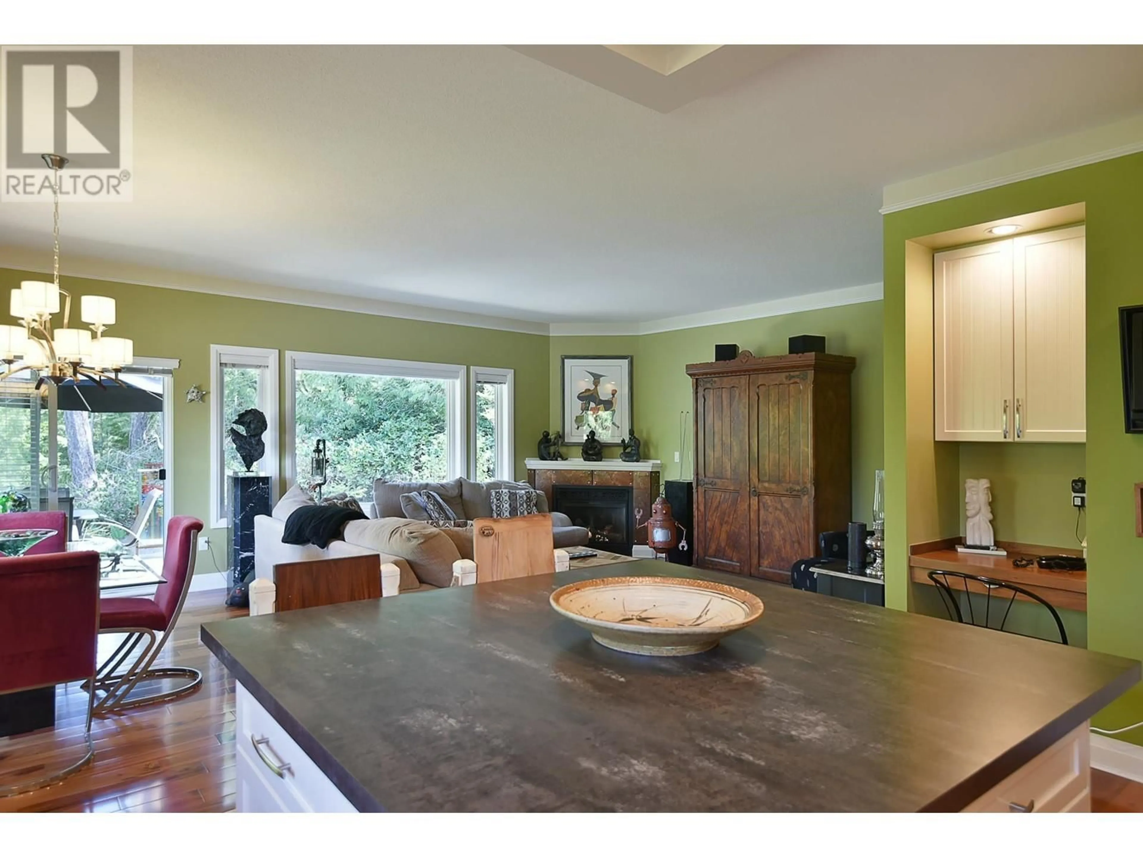 Open concept kitchen, unknown for 6152 GALE AVENUE, Sechelt British Columbia V7Z0L5