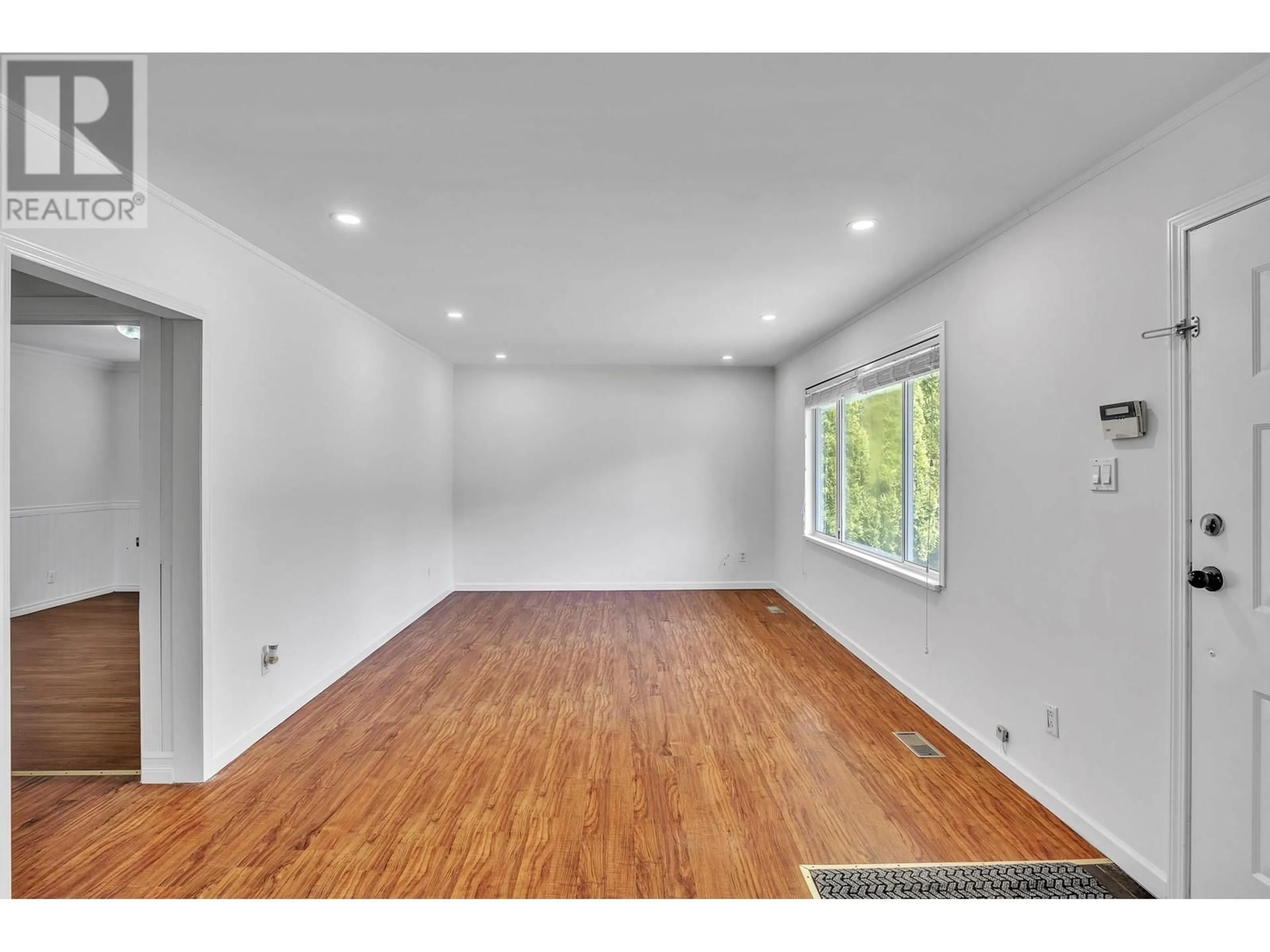 A pic of a room for 12313 228 STREET, Maple Ridge British Columbia V2X6M5