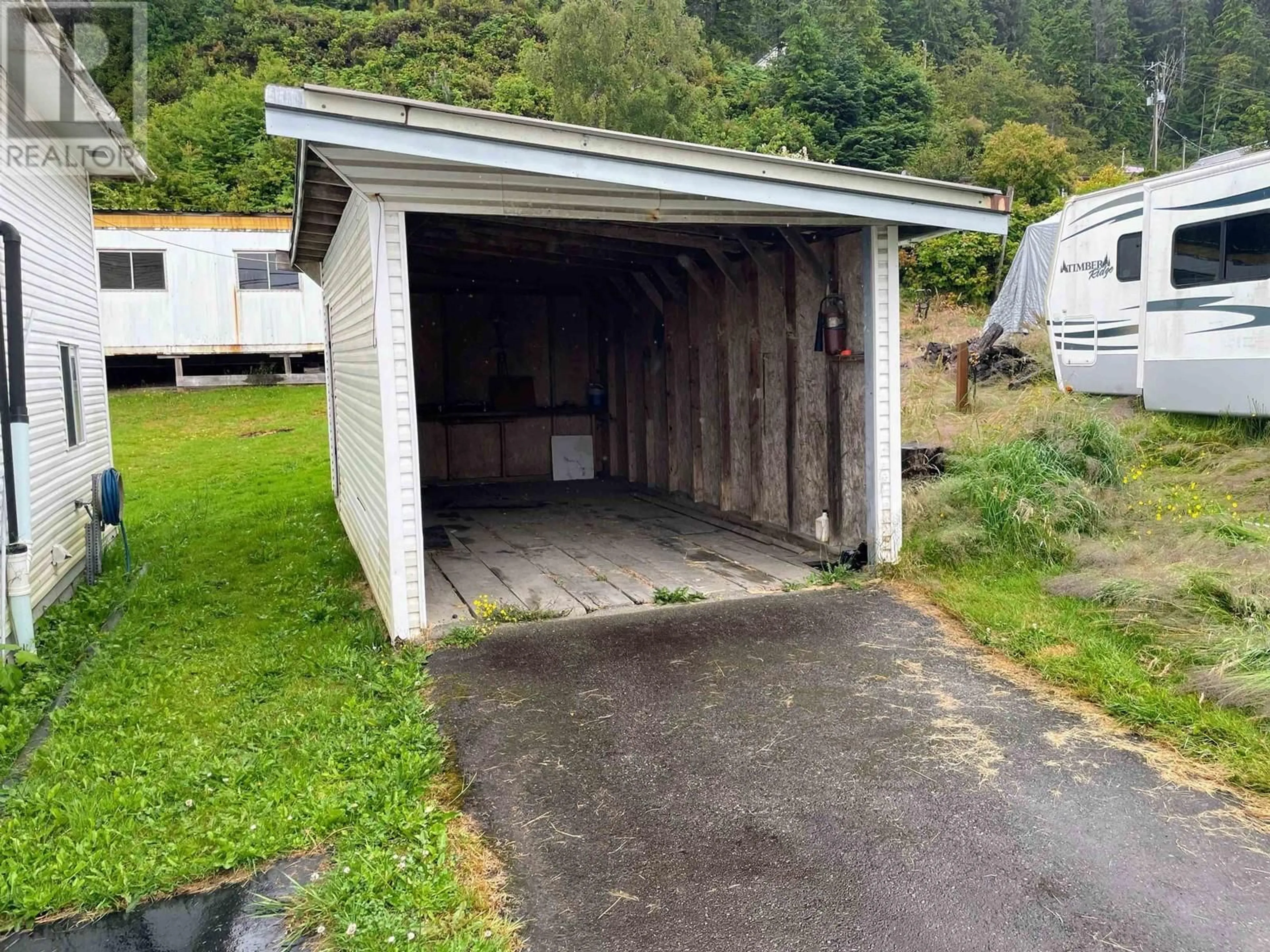 Shed for 213 OCEANVIEW DRIVE, Daajing Giids City British Columbia V0T1S0