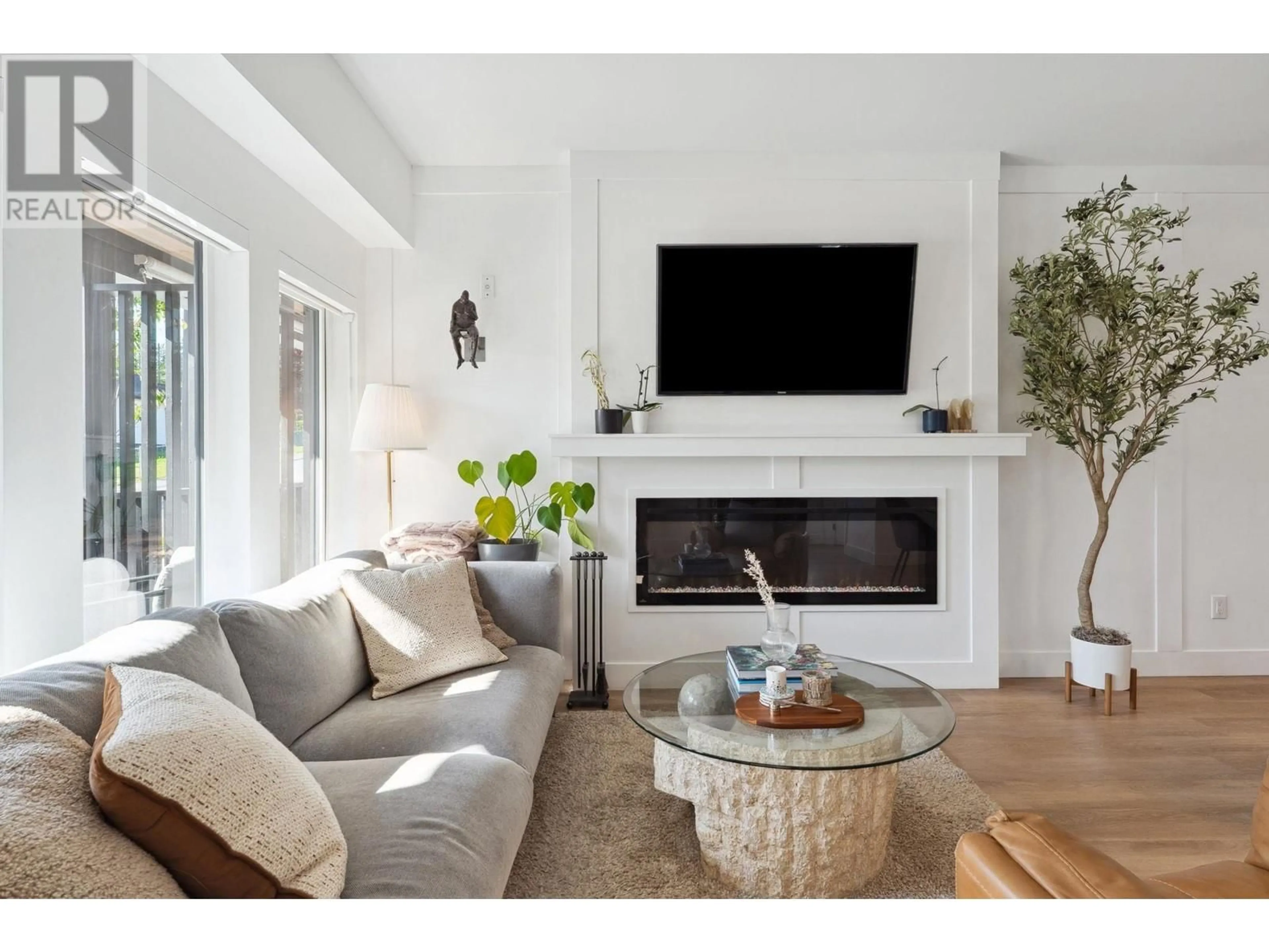 Living room with furniture, unknown for 212 - 1306 LAVAL SQUARE, Coquitlam British Columbia V3K0H4