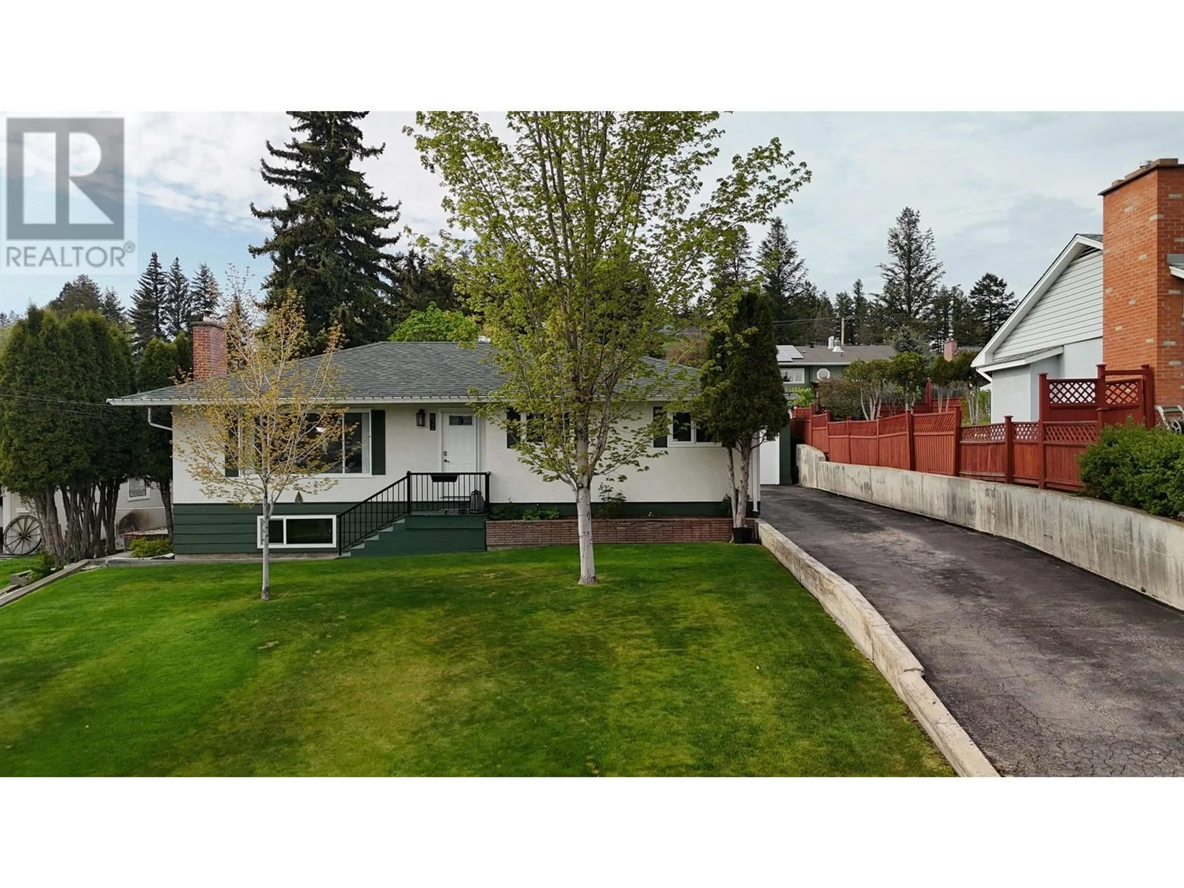 A pic from outside/outdoor area/front of a property/back of a property/a pic from drone, street for 632 JOHNSON STREET, Williams Lake British Columbia V2G1V1
