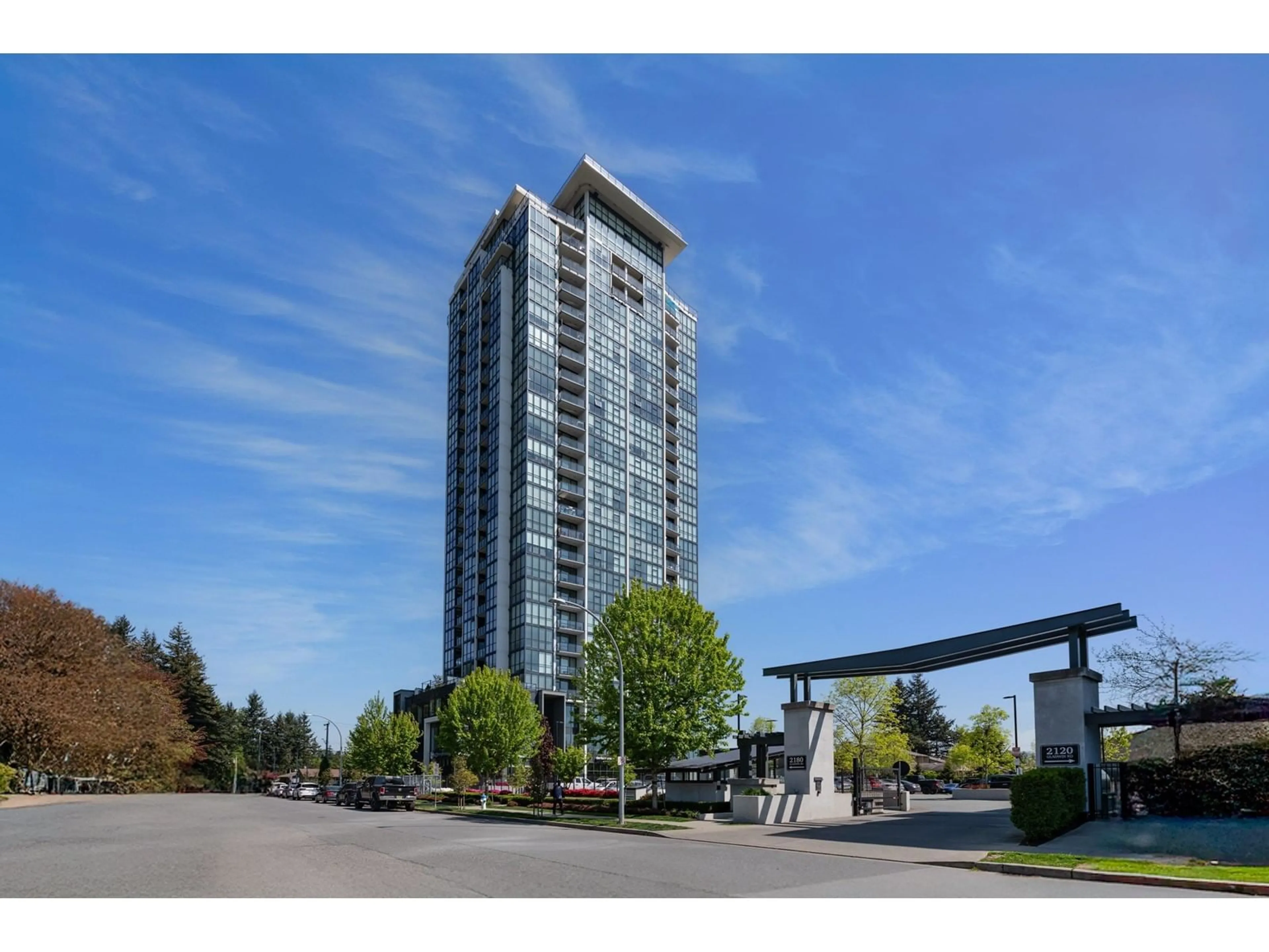 Indoor foyer for 1202 - 2180 GLADWIN, Abbotsford British Columbia V2S0H4