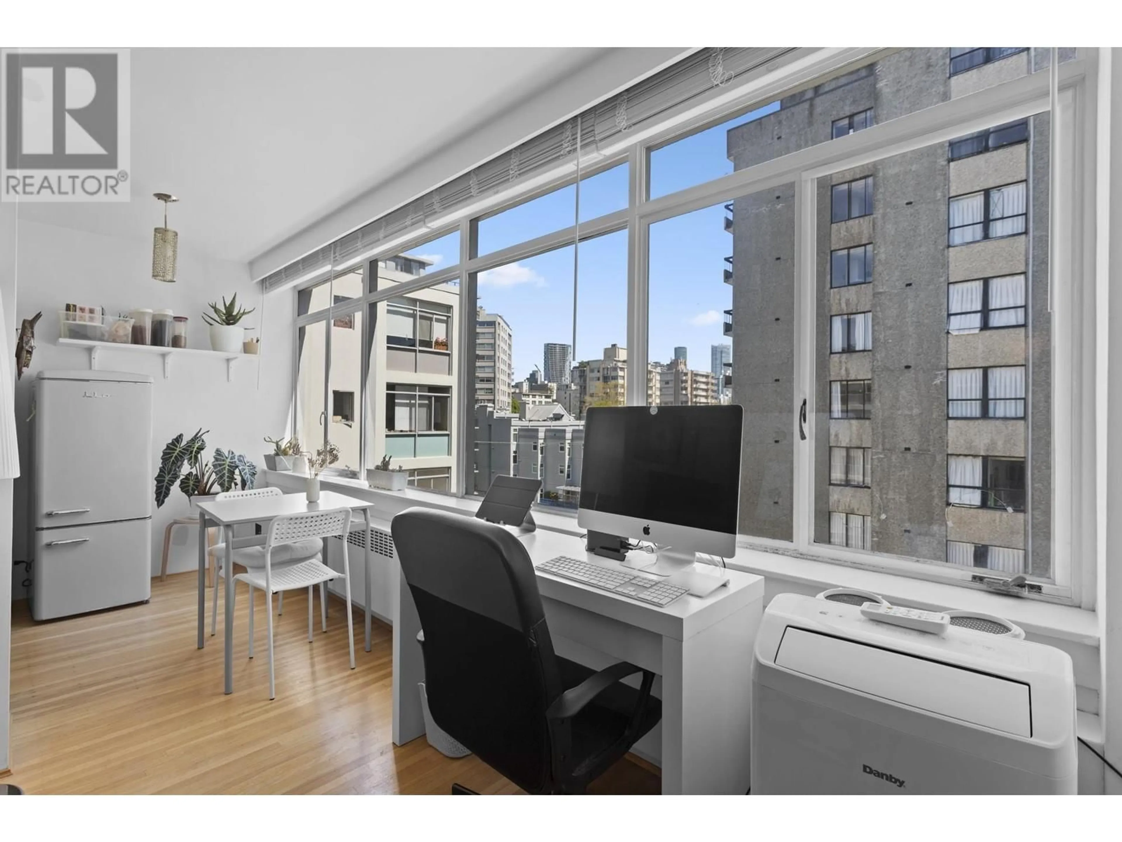 A pic of a room for 404 - 1975 PENDRELL STREET, Vancouver British Columbia V6G1T6
