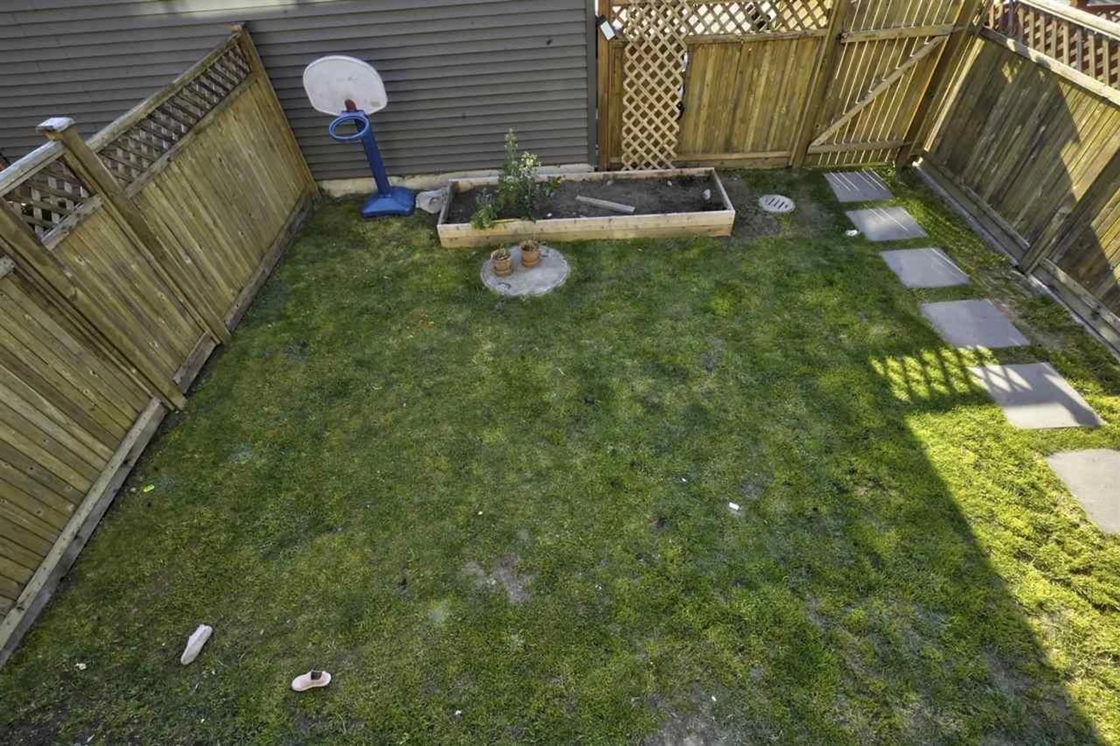 A pic from outside/outdoor area/front of a property/back of a property/a pic from drone, street for 6727 184, Surrey British Columbia V3S1E5