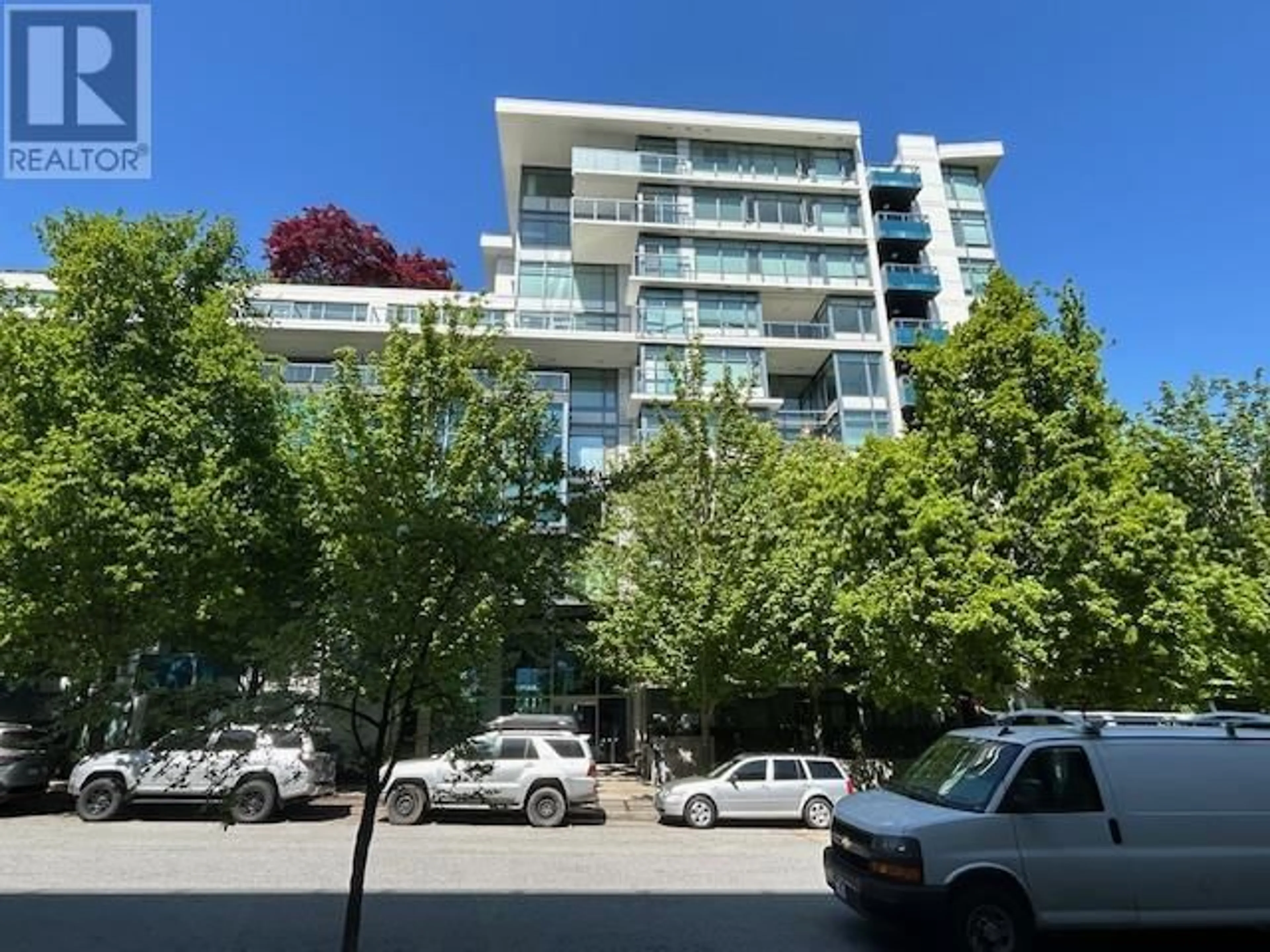 A pic from outside/outdoor area/front of a property/back of a property/a pic from drone, street for 101 - 1777 7TH AVENUE, Vancouver British Columbia V6J0E5