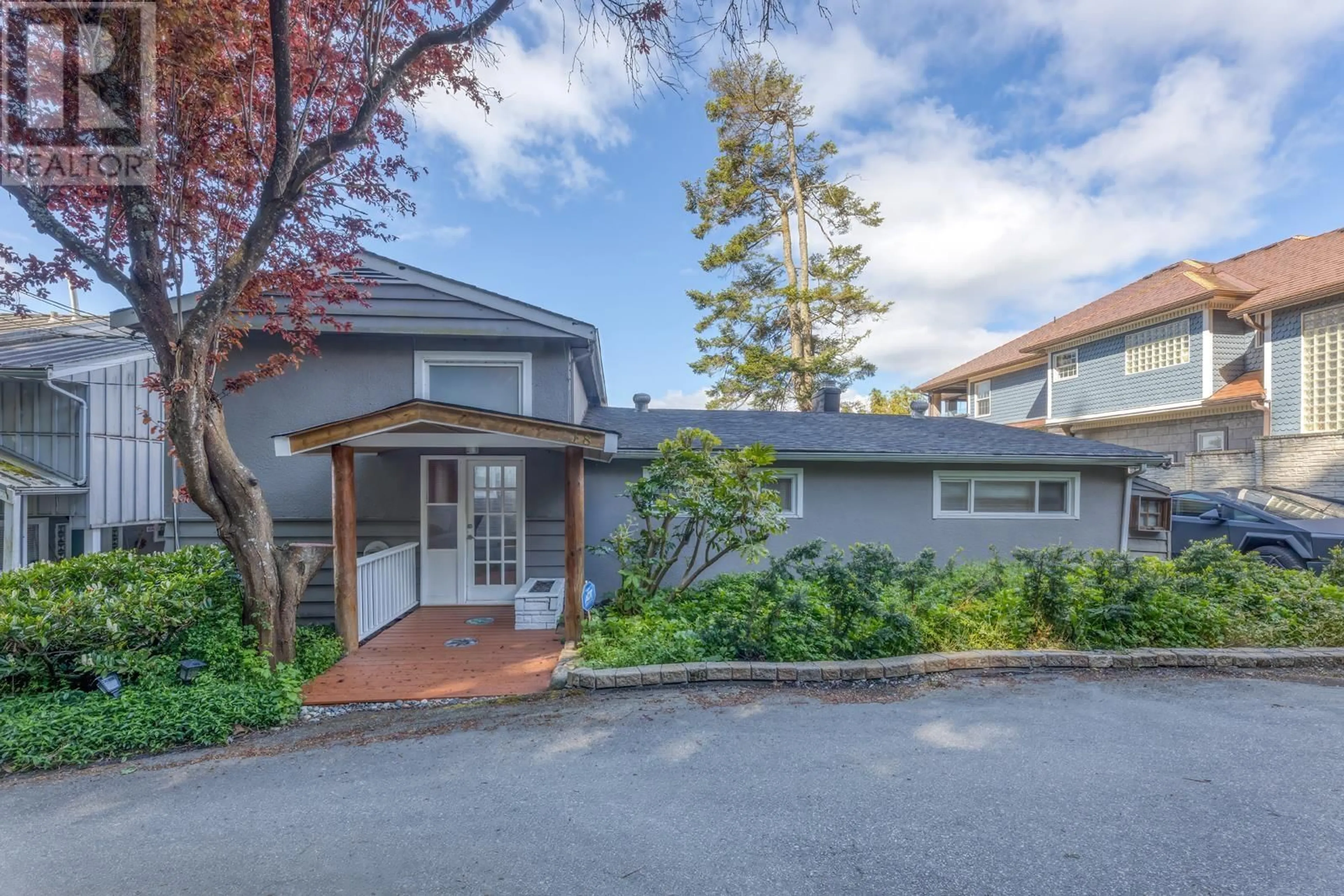 Unknown for 718 TSAWWASSEN BEACH ROAD, Delta British Columbia V4M4C7