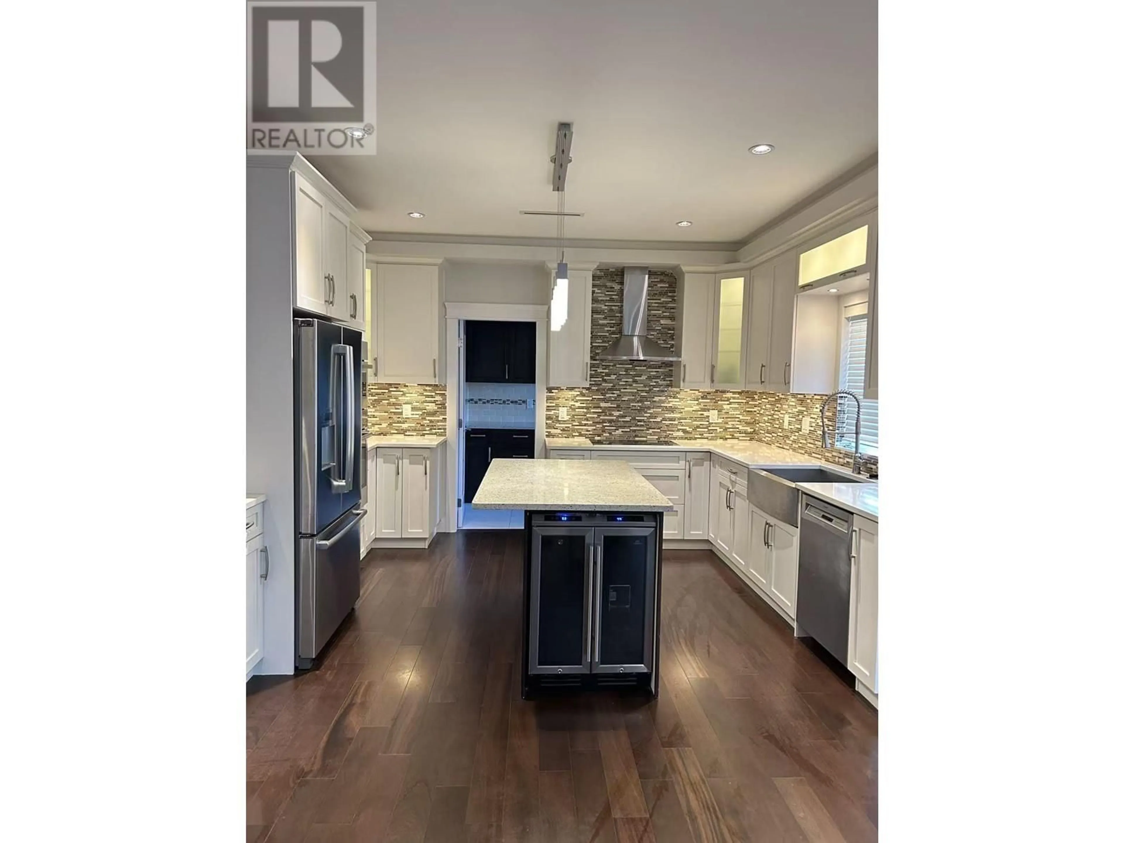 Open concept kitchen, unknown for 5359 IRVING STREET, Burnaby British Columbia V5H1V1