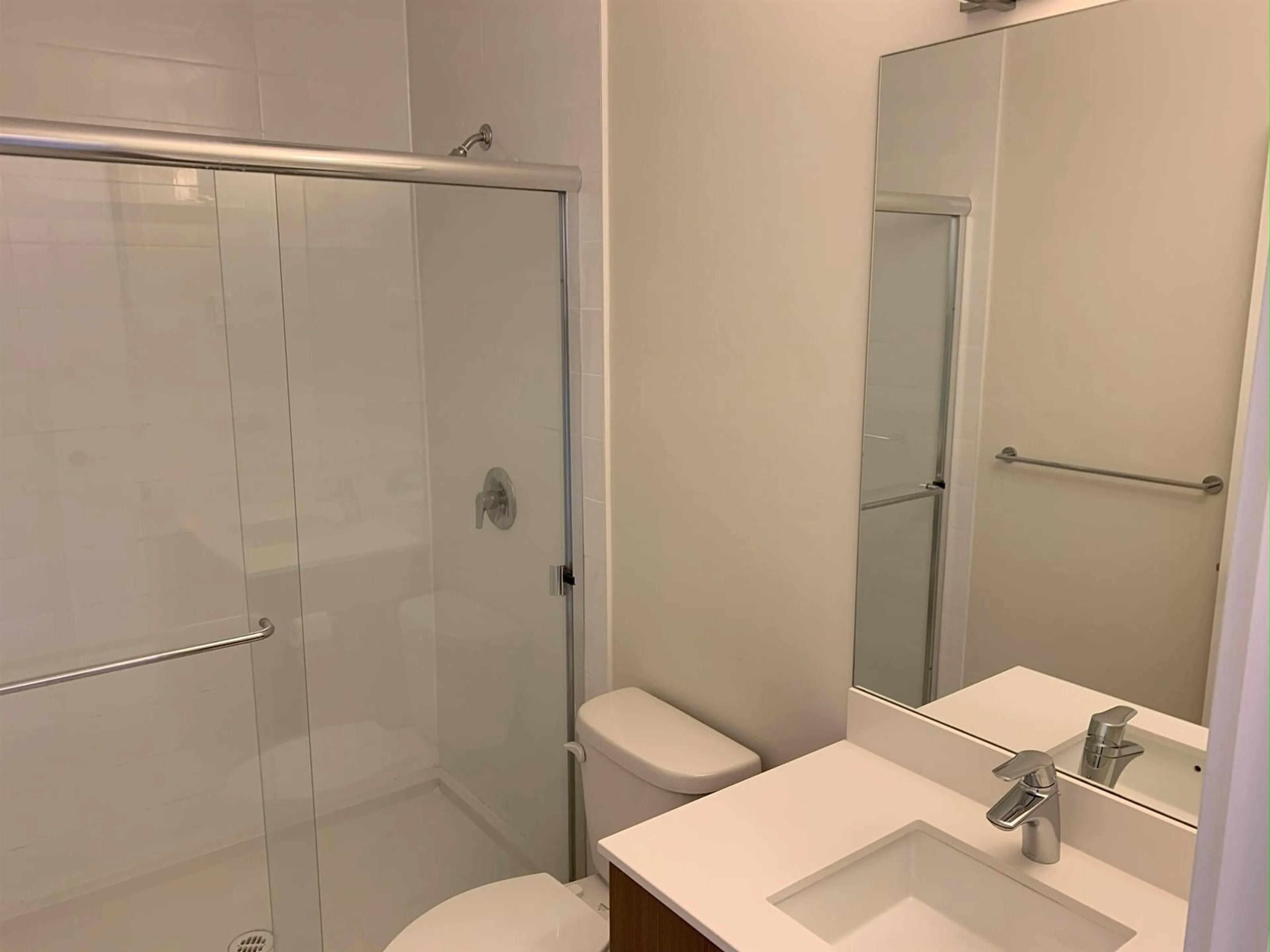 Standard bathroom, floor is not visible for 55 - 32633 SIMON, Abbotsford British Columbia V2T0G9