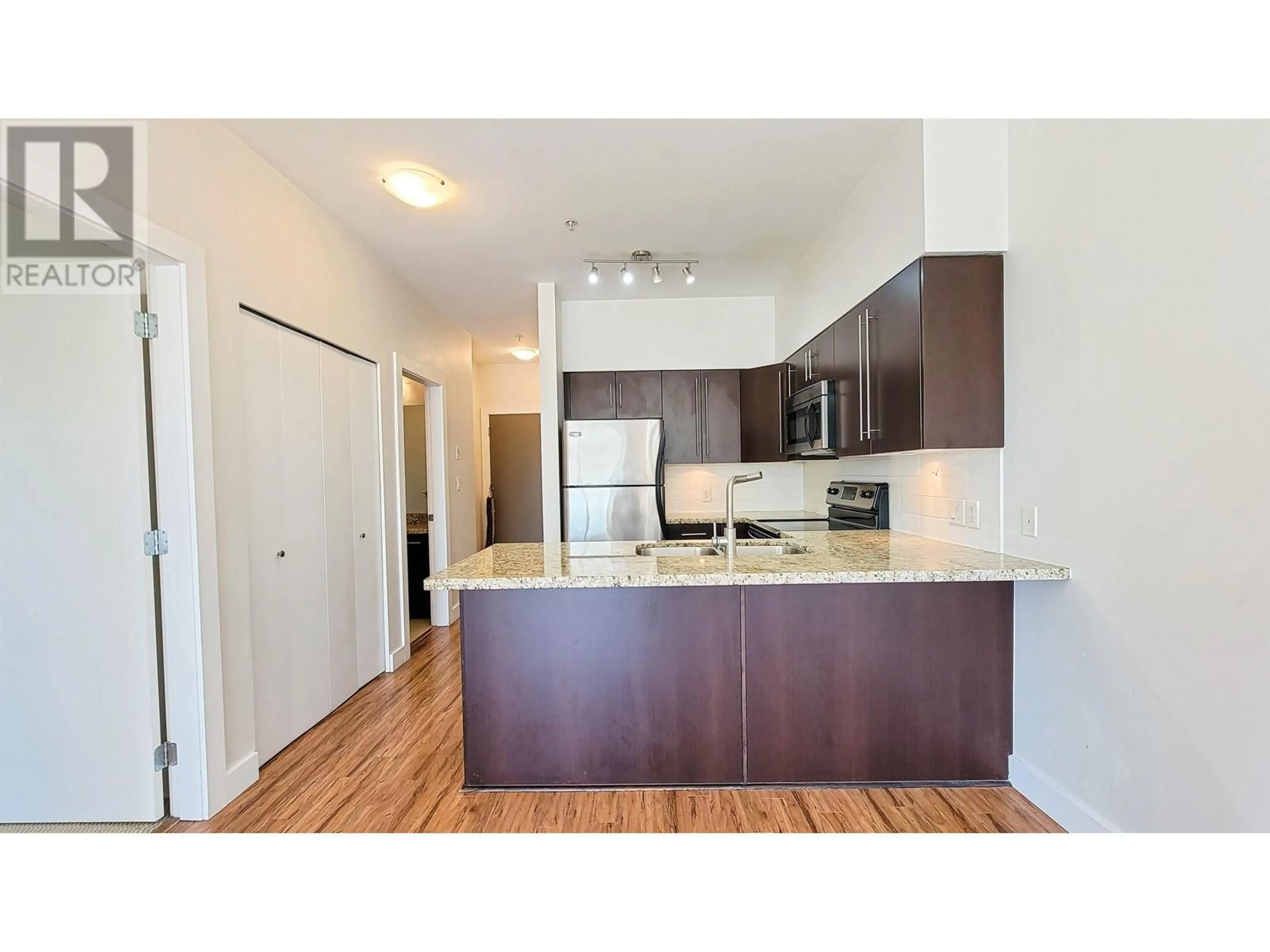 Standard kitchen, wood/laminate floor for 311 - 7655 EDMONDS STREET, Burnaby British Columbia V3N1B6