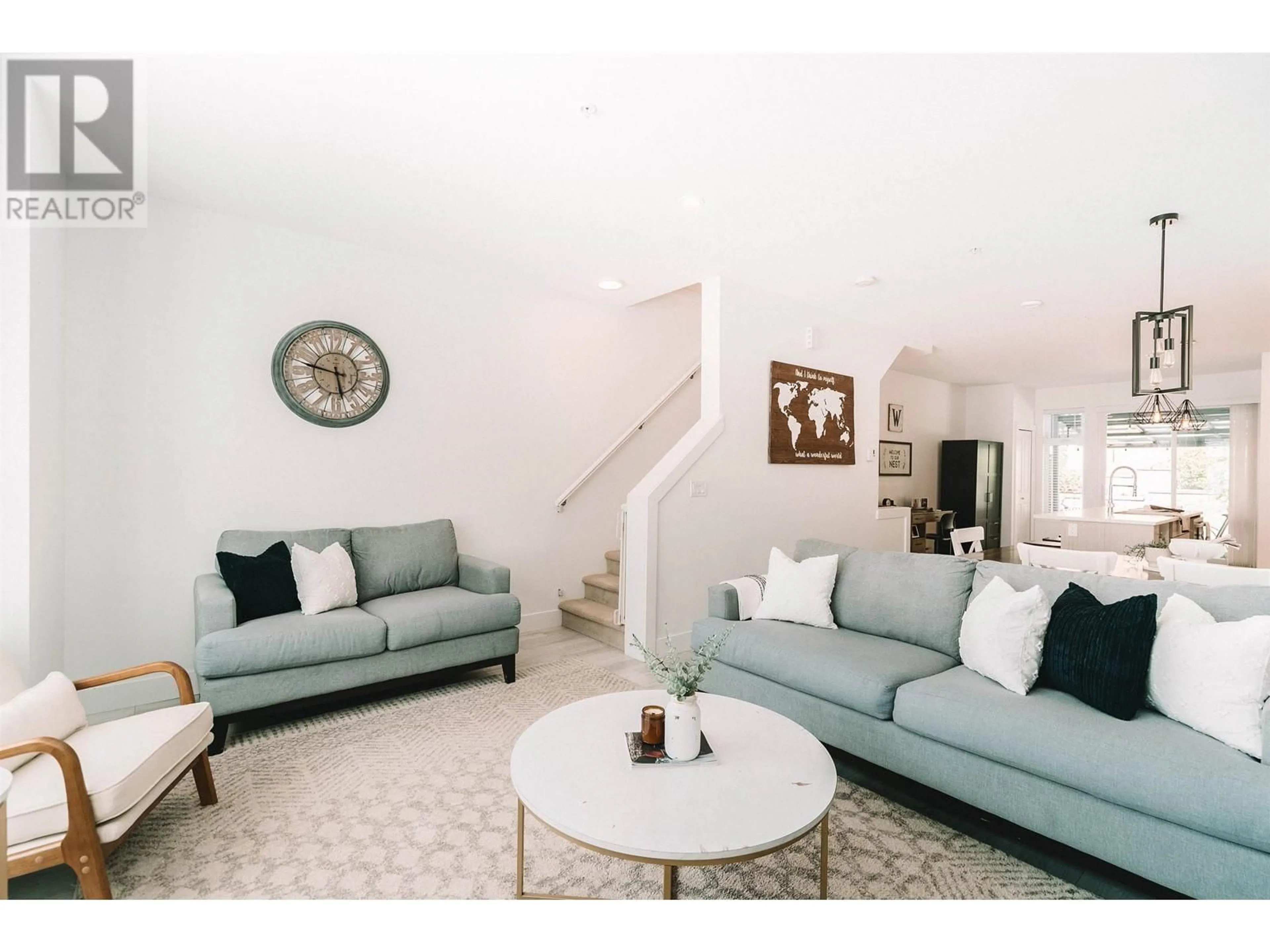 Living room with furniture, unknown for 42 - 24108 104 AVENUE, Maple Ridge British Columbia V2W0J5