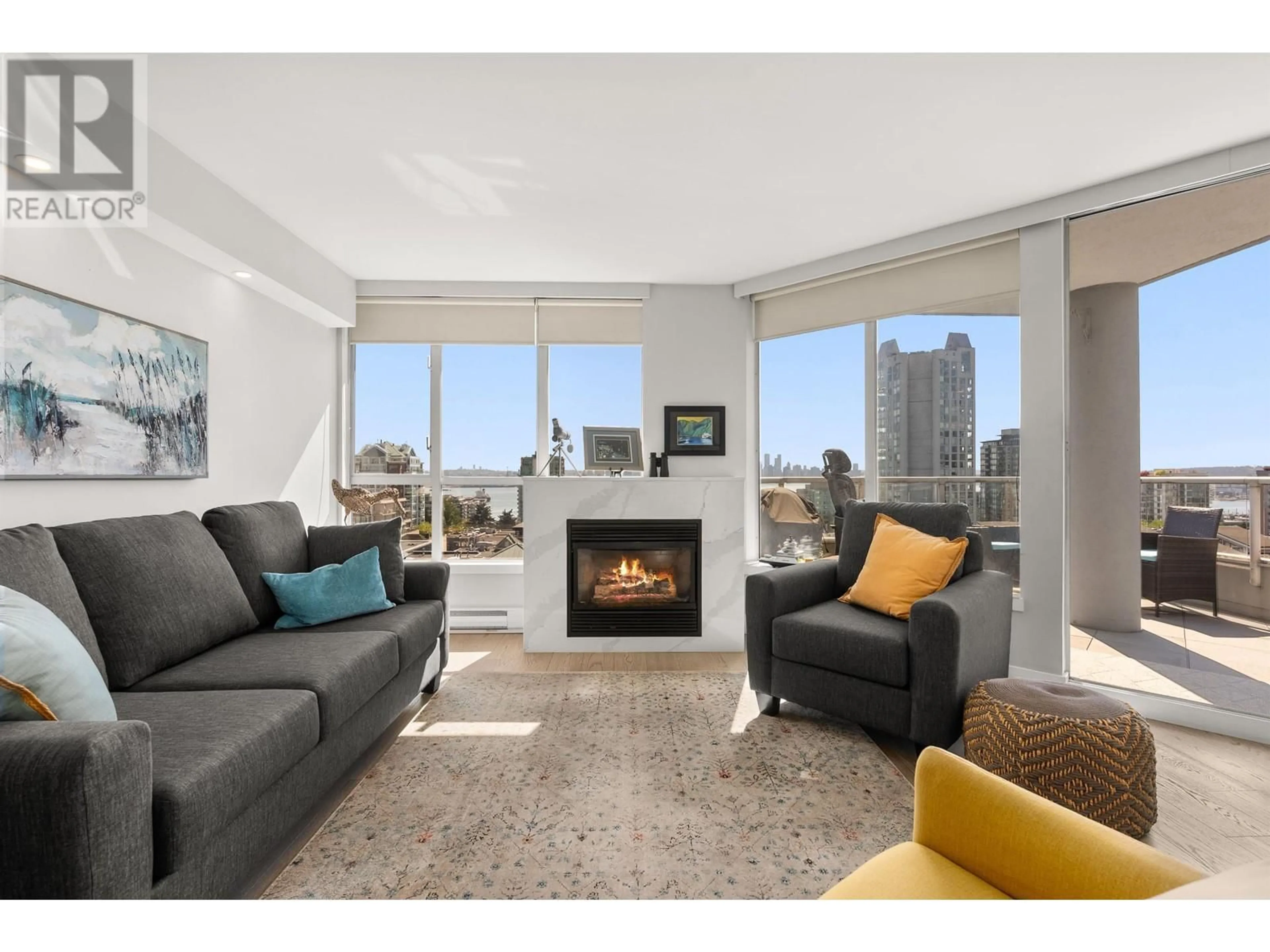 Living room with furniture, unknown for 703 - 408 LONSDALE AVENUE, North Vancouver British Columbia V7M2G5