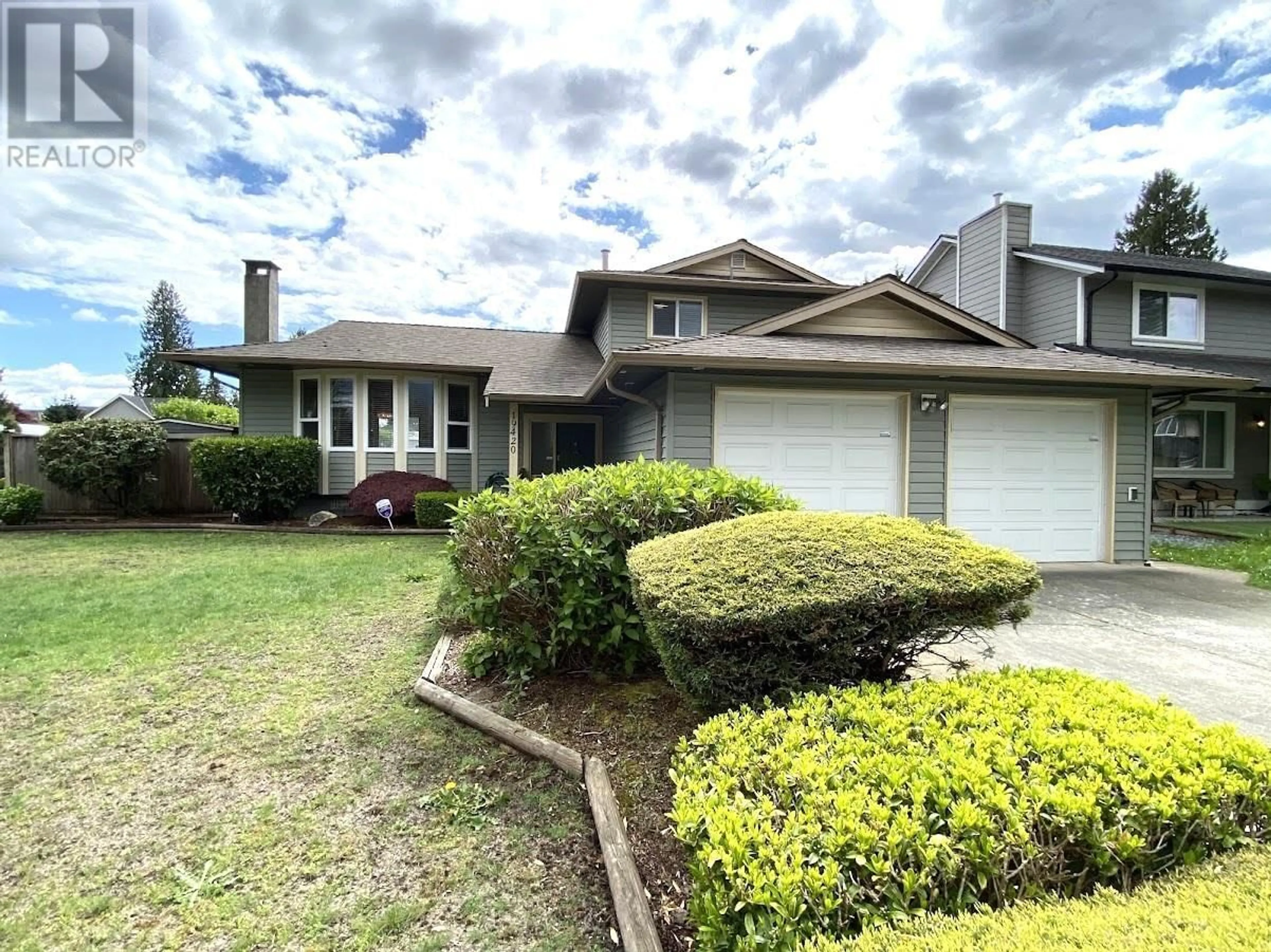 Home with vinyl exterior material, street for 19420 DAVISON ROAD, Pitt Meadows British Columbia V3Y1A3
