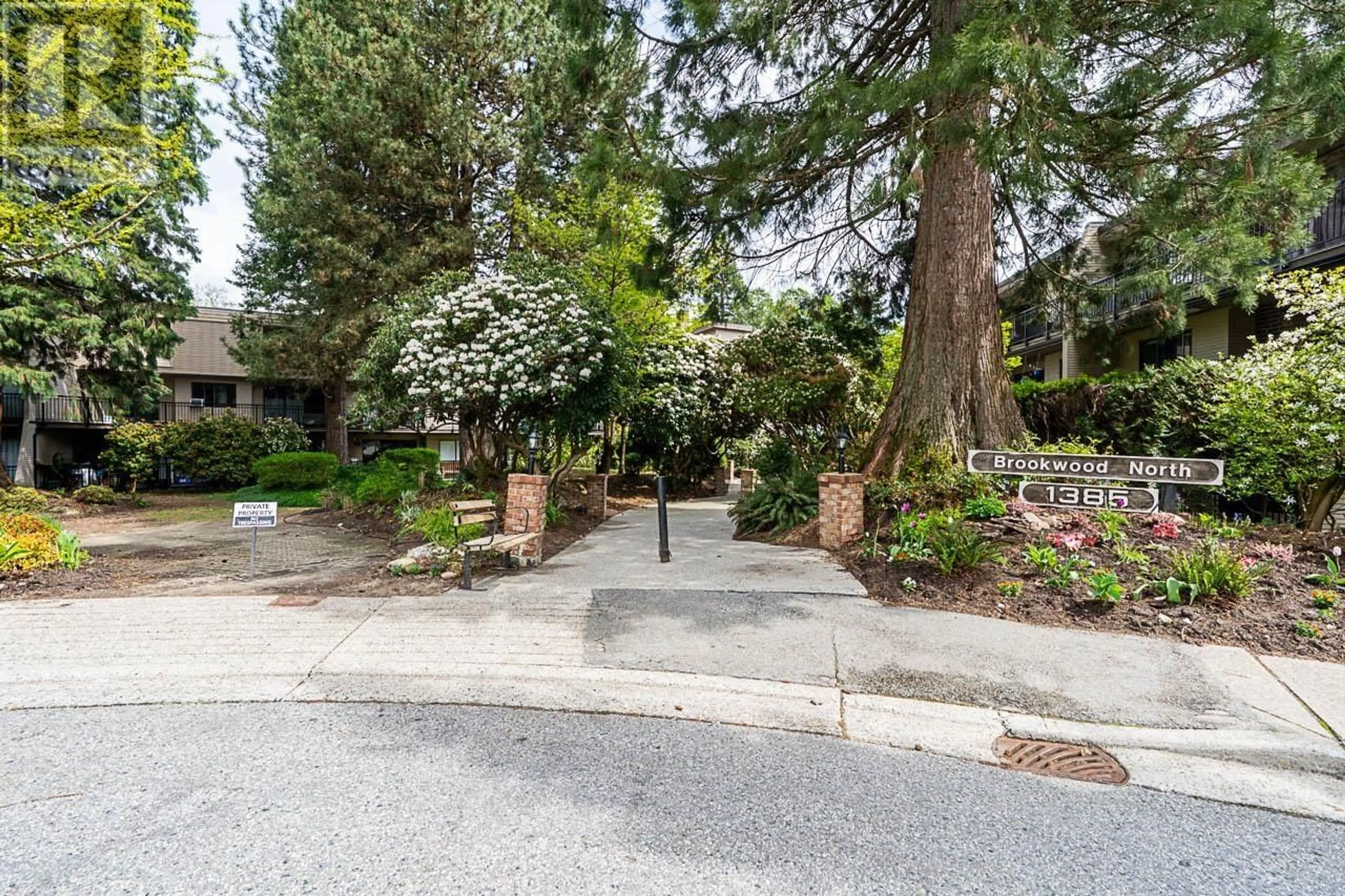 Patio, street for 201 - 1385 DRAYCOTT ROAD, North Vancouver British Columbia V7J3K9