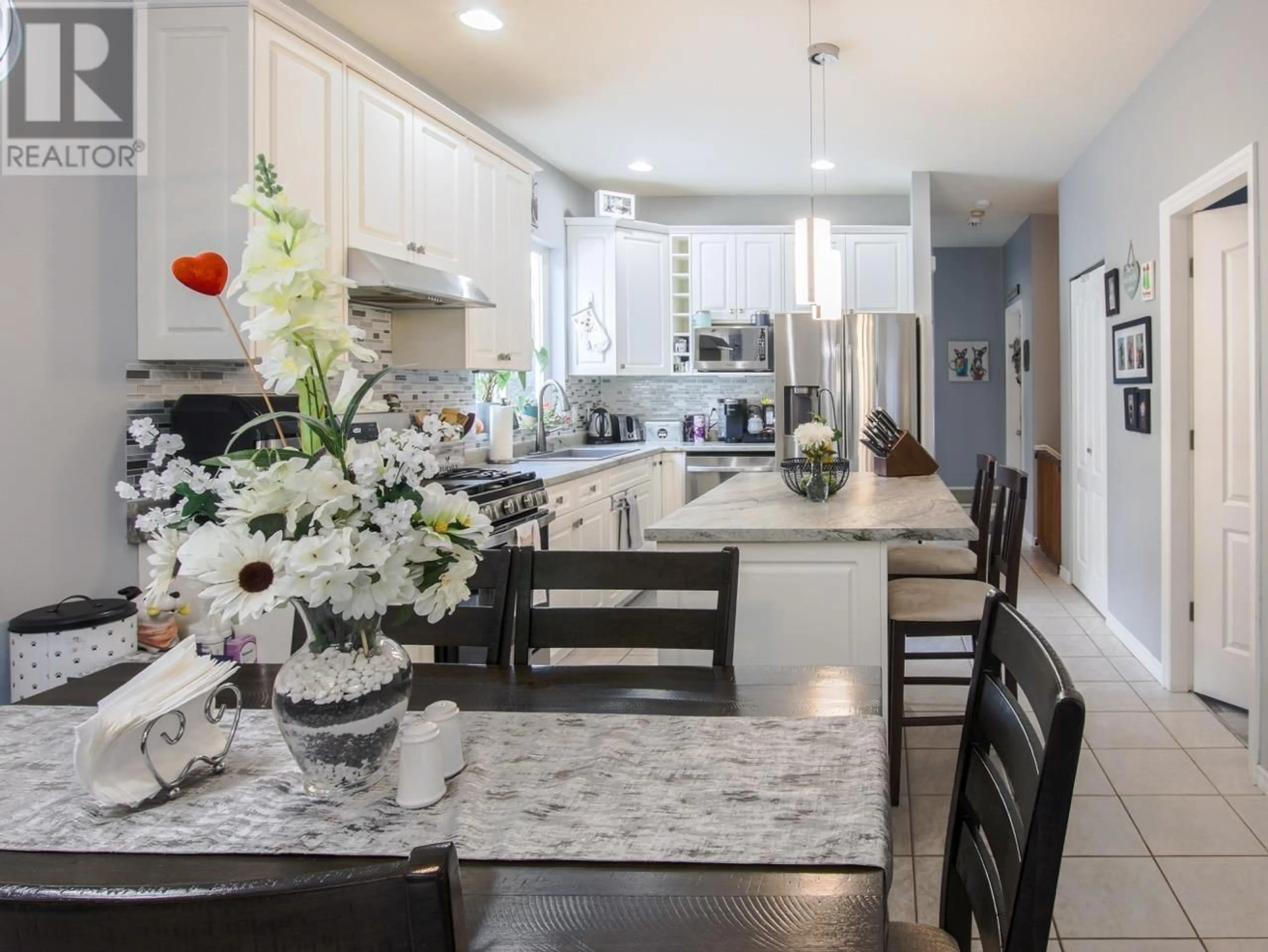 Open concept kitchen, unknown for 11483 228 STREET, Maple Ridge British Columbia V2X3P3