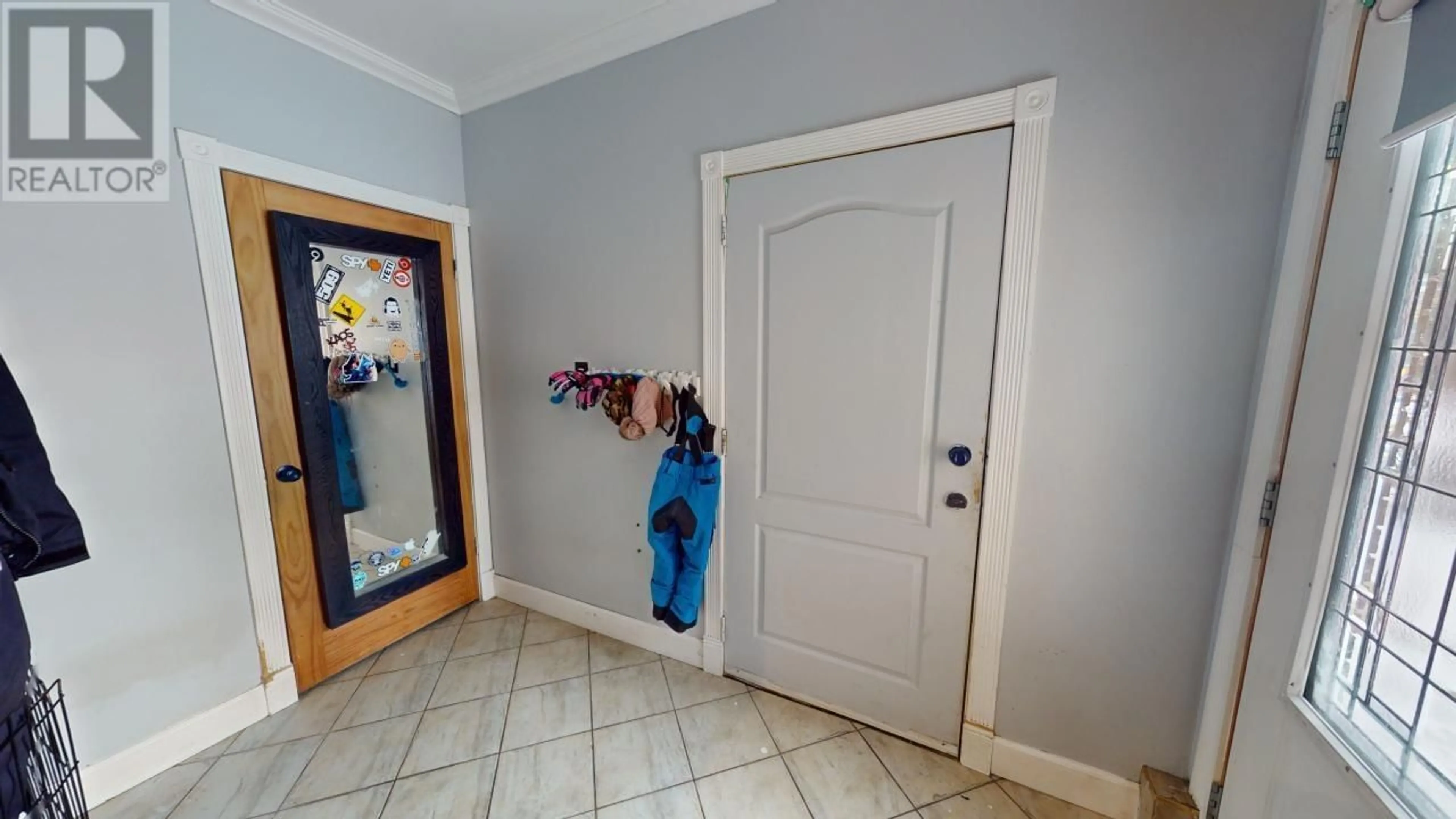 Indoor entryway for 10603 104 STREET, Fort St. John British Columbia V1J5G9