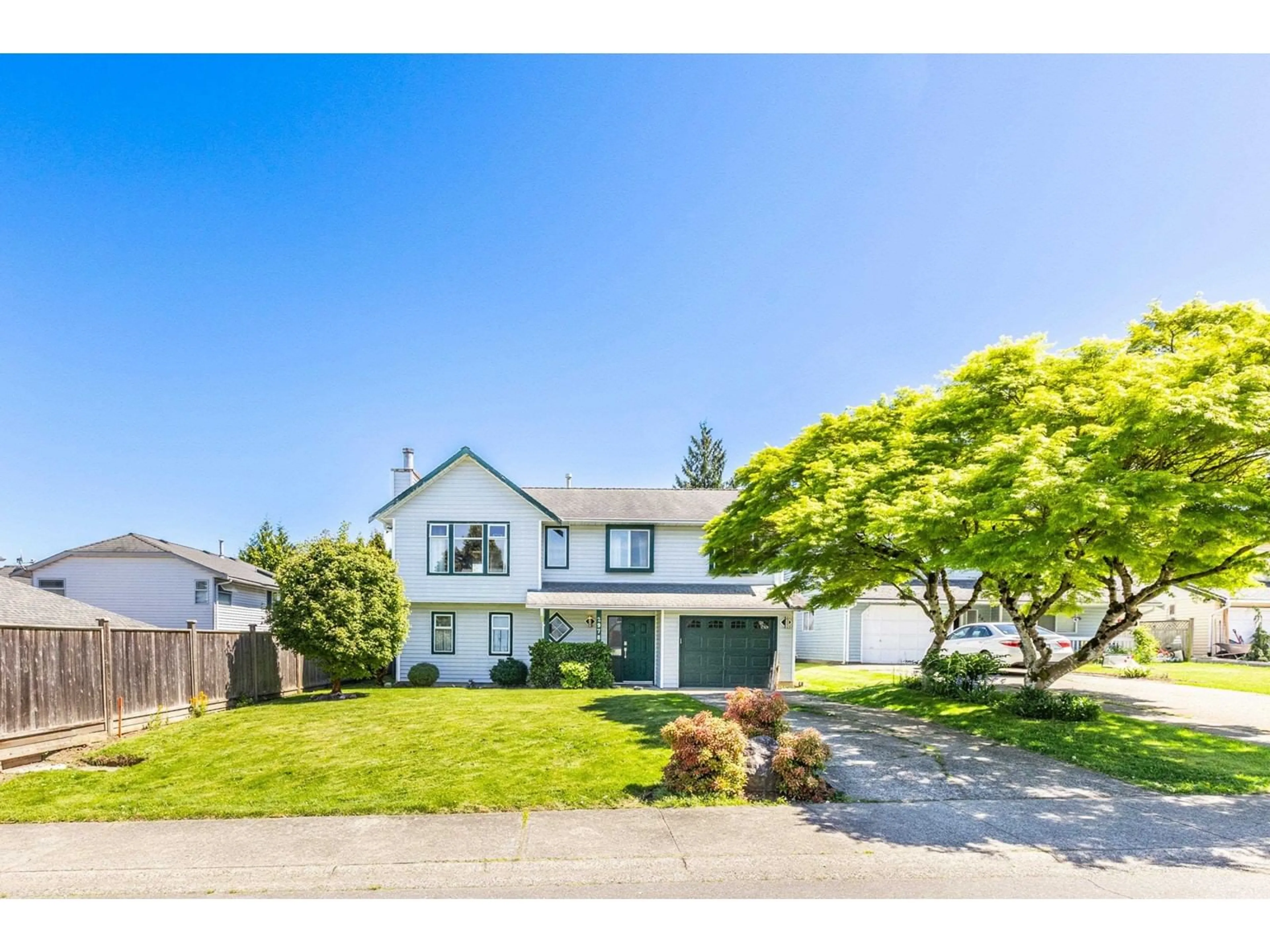 Home with vinyl exterior material, street for 2978 266A, Langley British Columbia V4W3B7