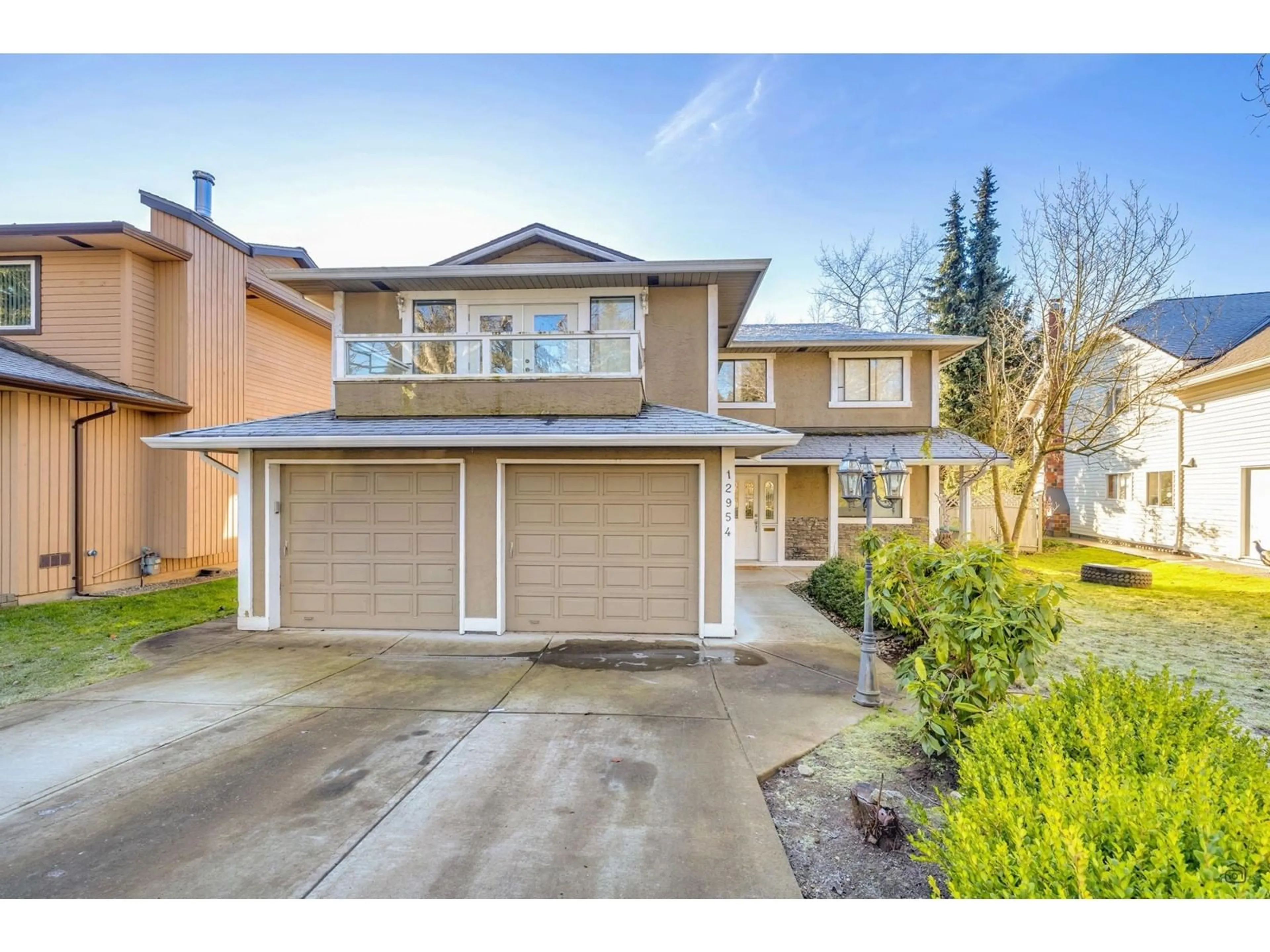 Home with vinyl exterior material, street for 12954 61, Surrey British Columbia V3X2H5