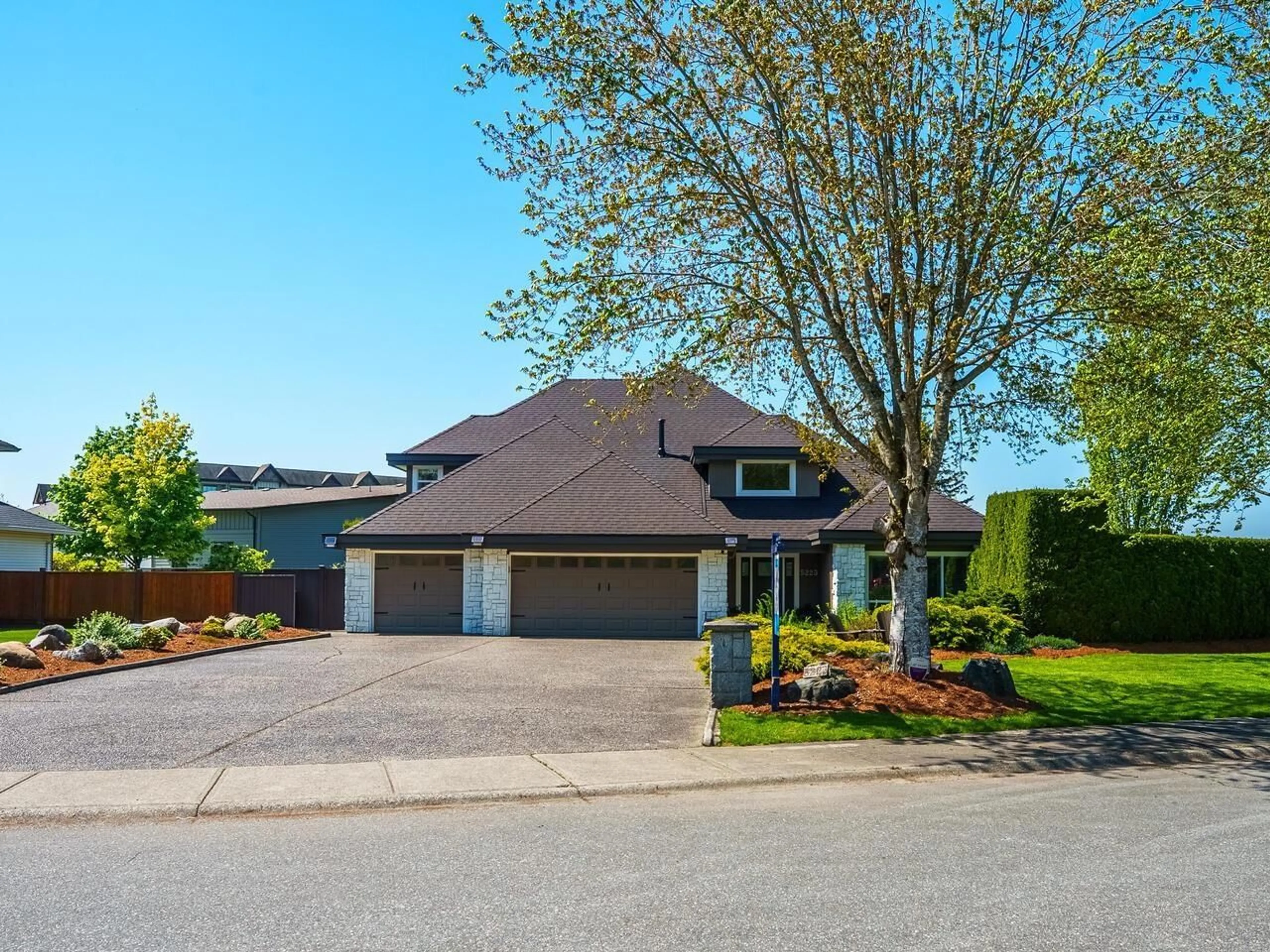 A pic from outside/outdoor area/front of a property/back of a property/a pic from drone, street for 5223 217A, Langley British Columbia V2Y1L7