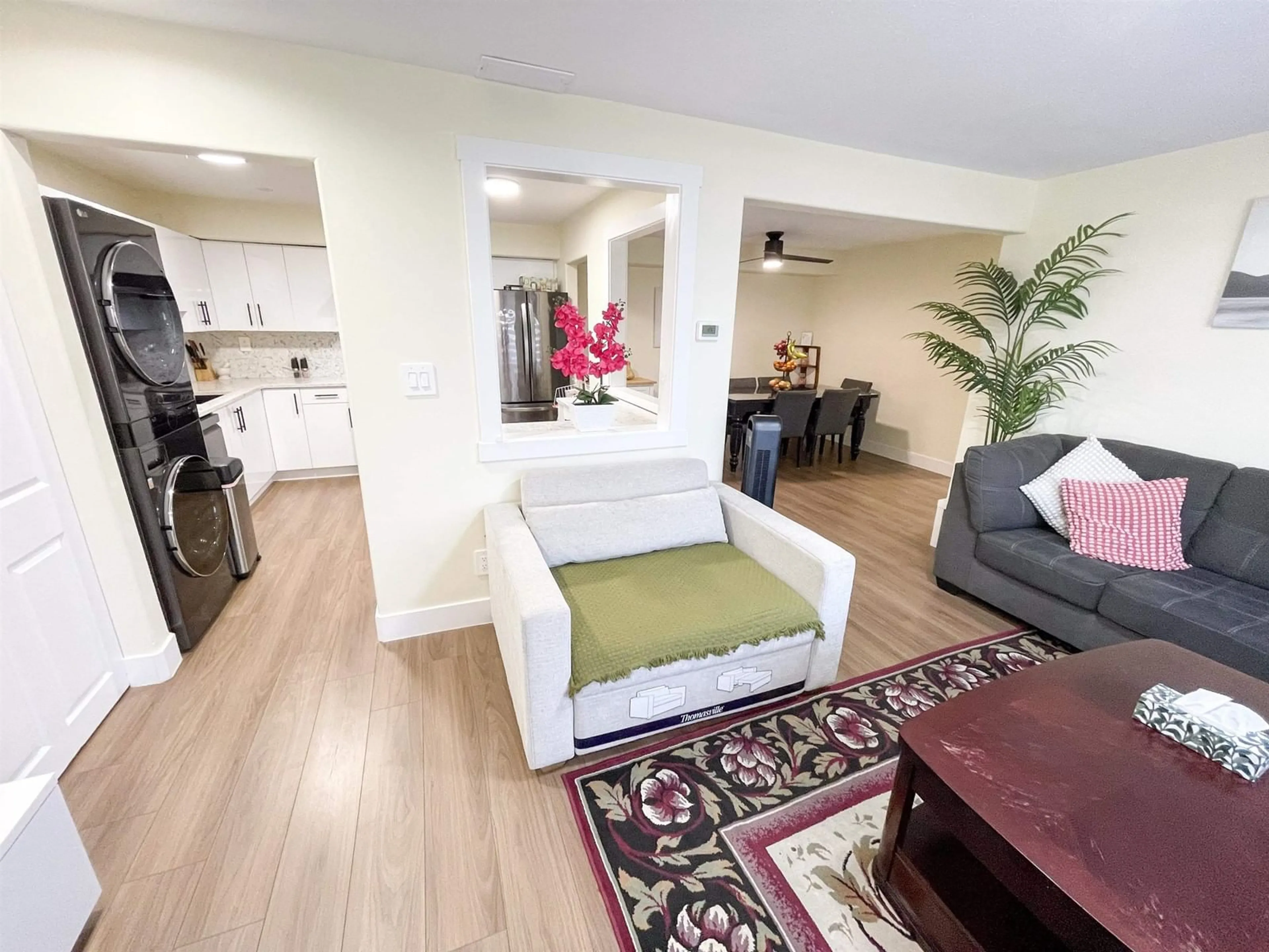 Living room with furniture, unknown for 212 - 11901 89A, Delta British Columbia V4C3G8
