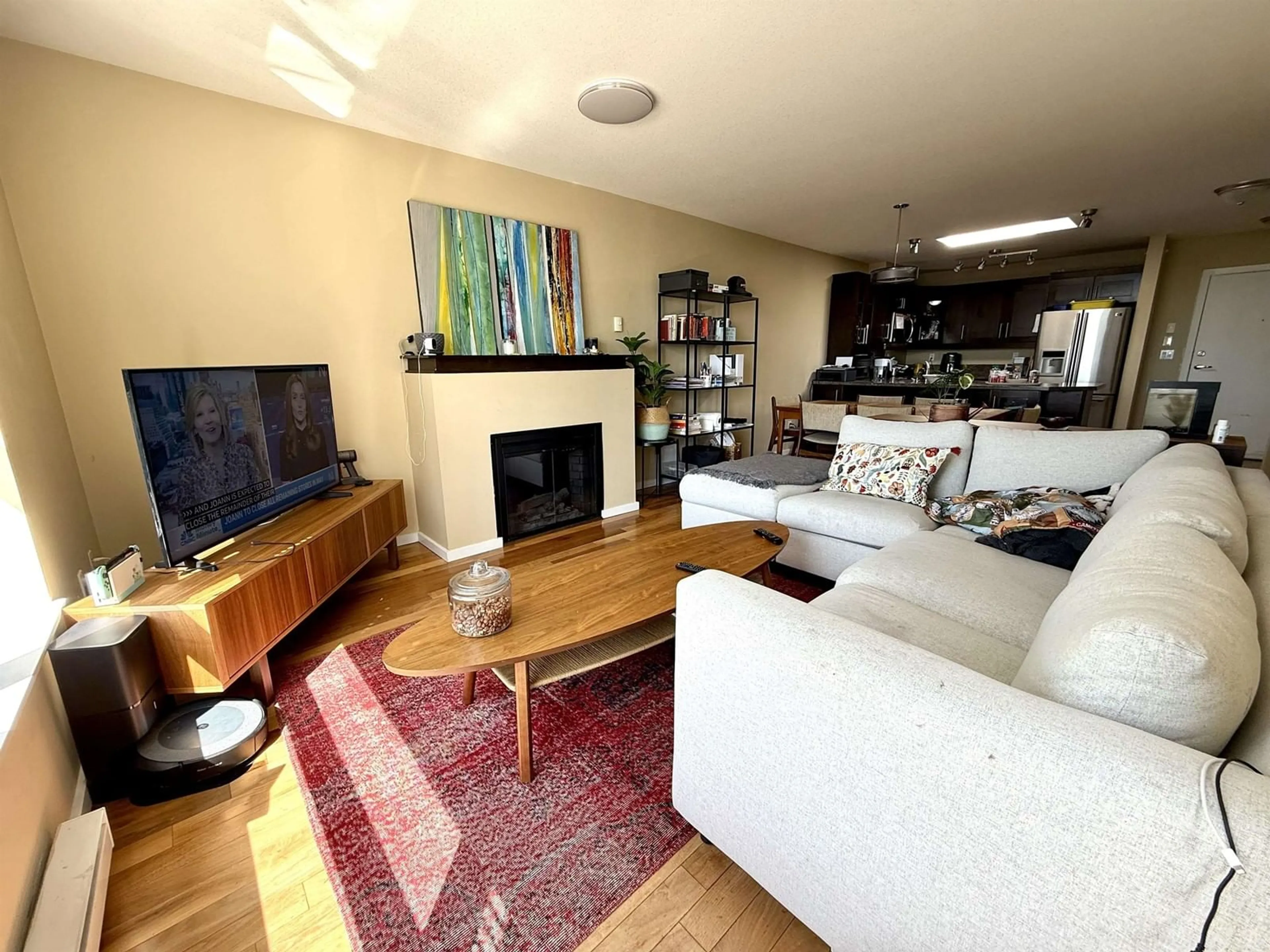 Living room with furniture, unknown for 311 - 15777 MARINE, White Rock British Columbia V4B1E5