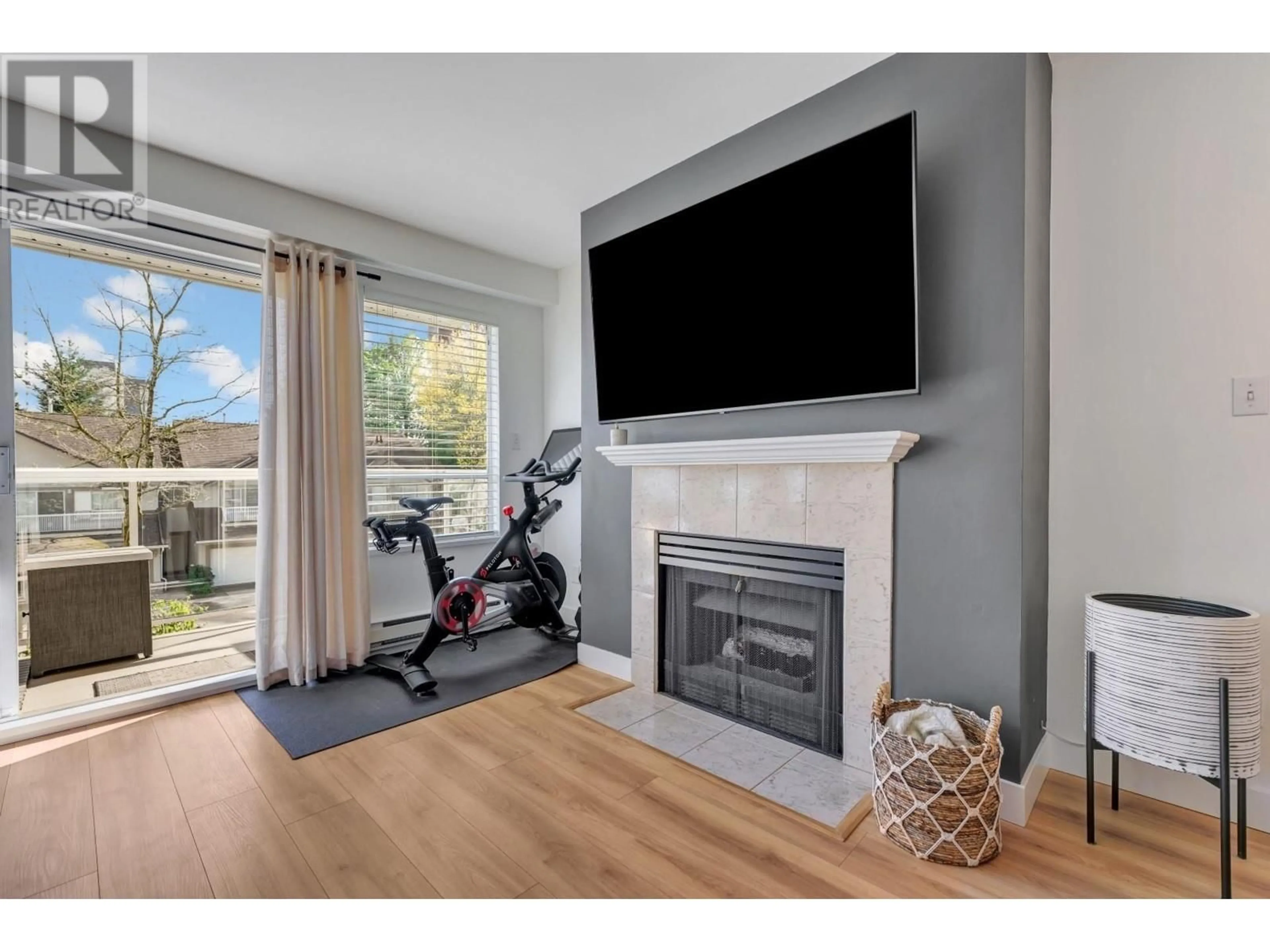 Unknown for 102 - 3400 MARINE DRIVE, Vancouver British Columbia V5S4P8