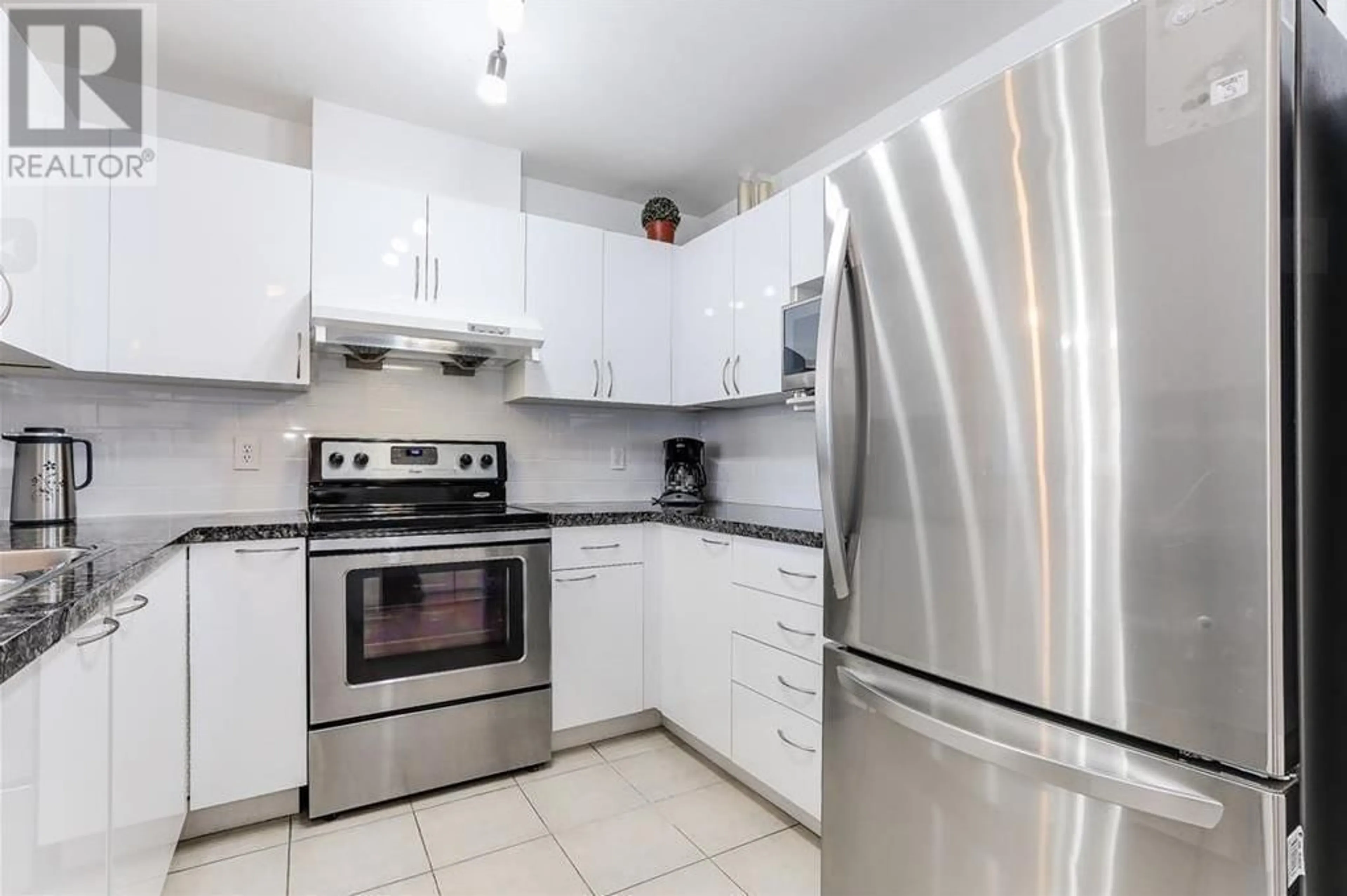 Standard kitchen, unknown for 302 - 8200 JONES ROAD, Richmond British Columbia V6Y3Z2