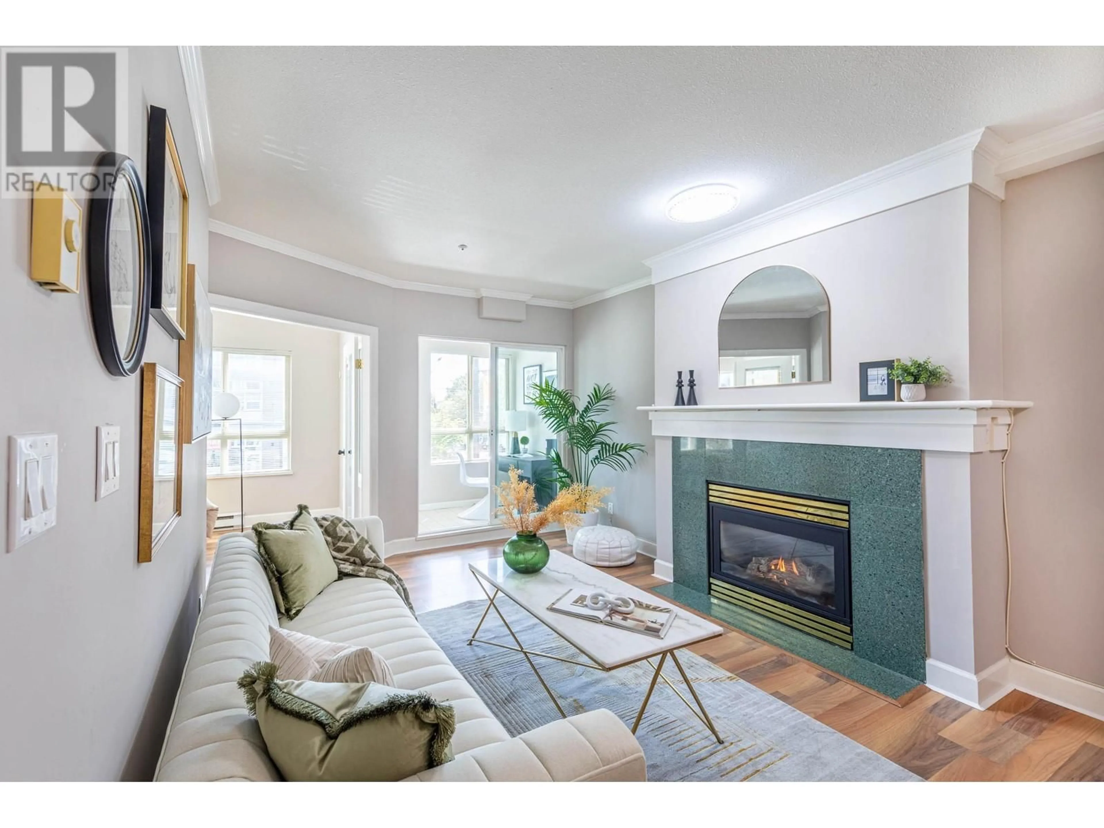 Living room with furniture, wood/laminate floor for 105 - 3615 17TH AVENUE, Vancouver British Columbia V6S1A3