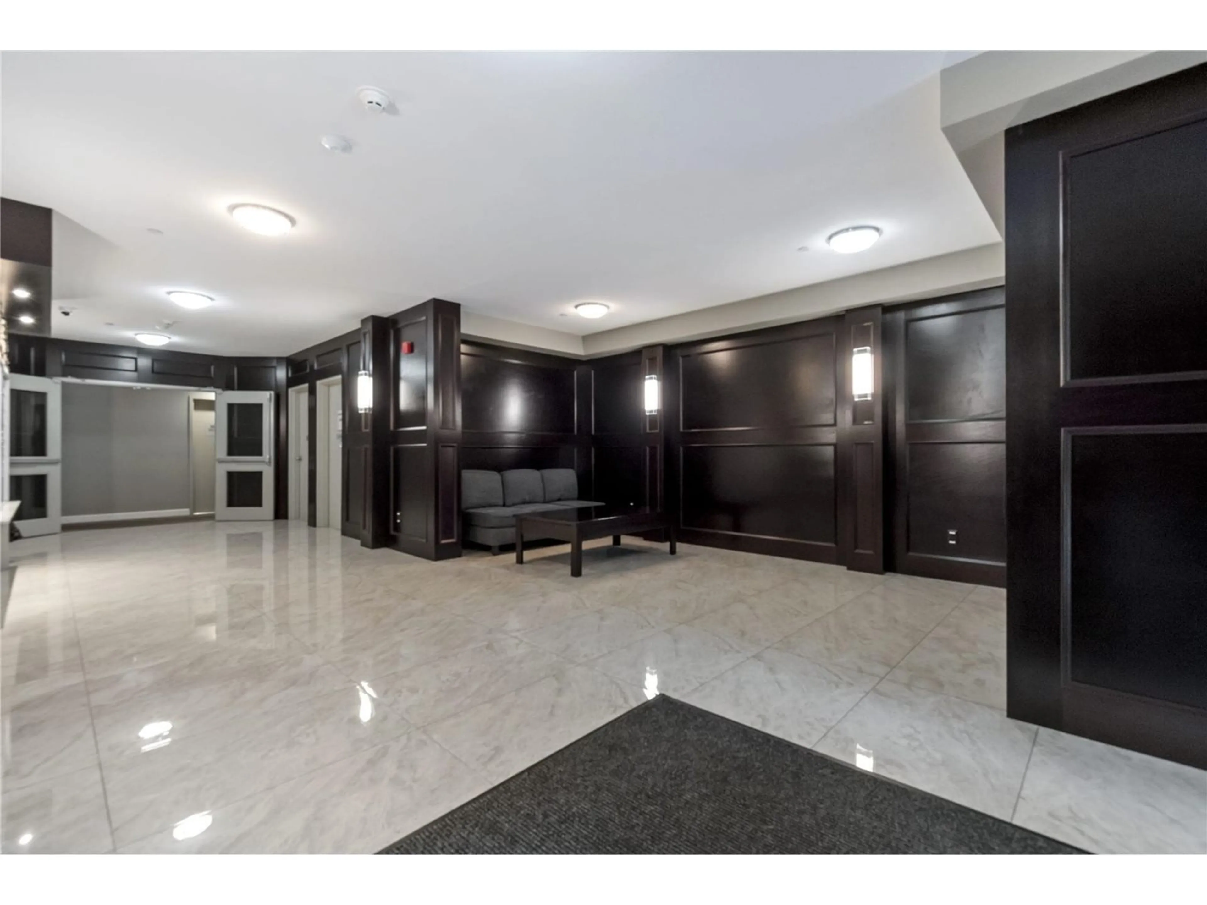 Lobby for 612 - 8561 203A, Langley British Columbia V2Y3L7