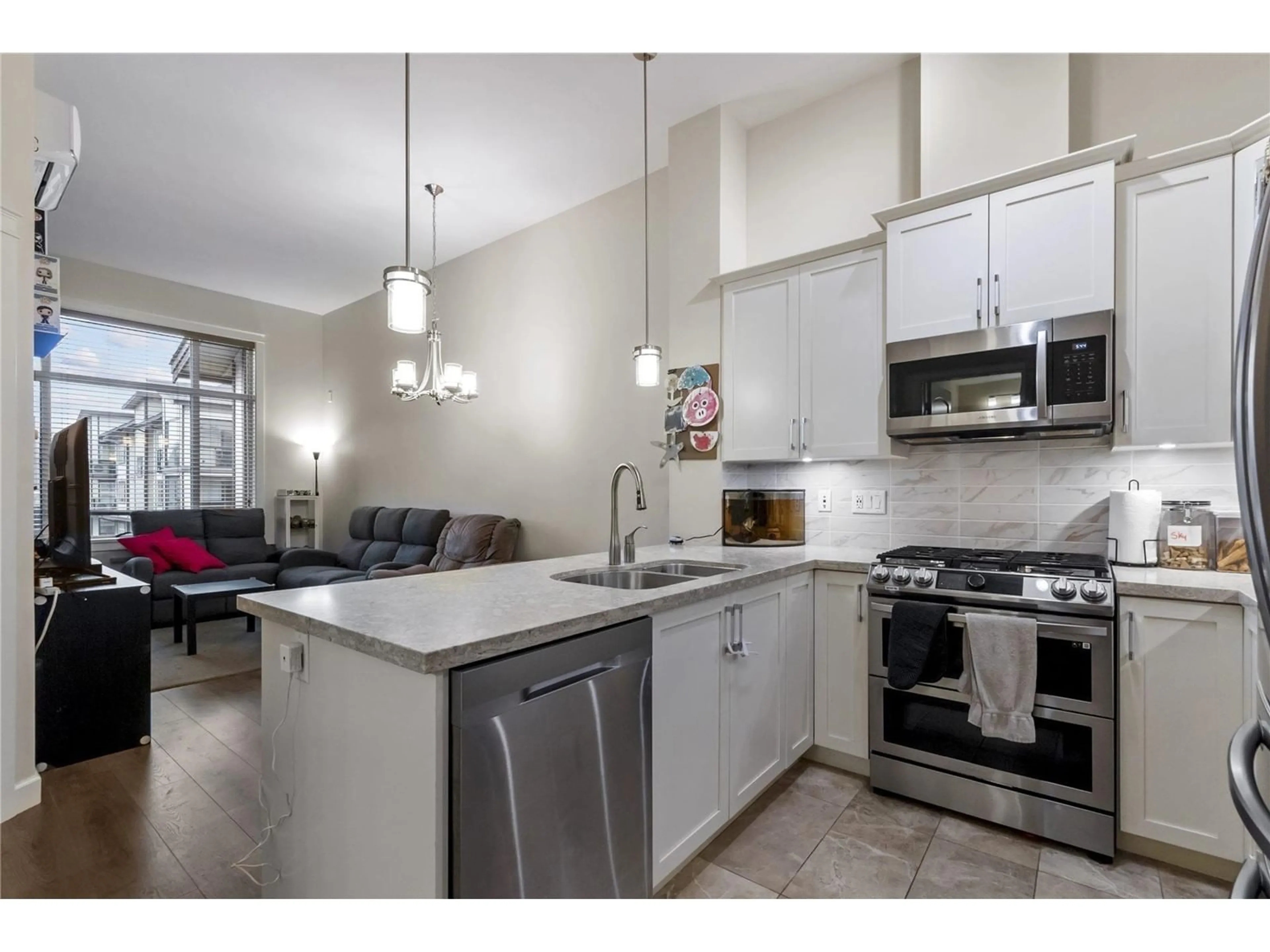 Open concept kitchen, unknown for 612 - 8561 203A, Langley British Columbia V2Y3L7