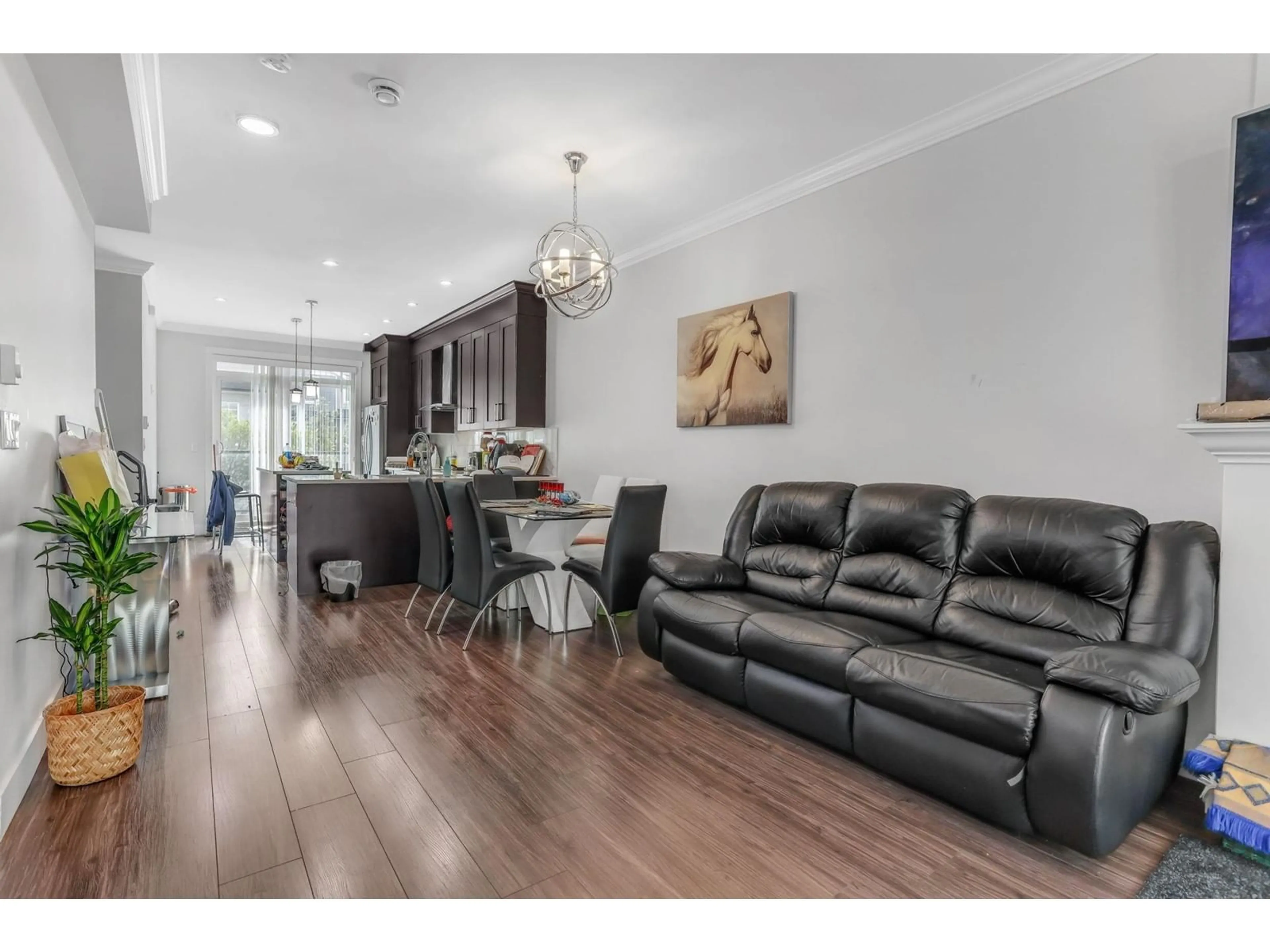 Open concept kitchen, wood/laminate floor for 114 - 13898 64, Surrey British Columbia V3W1L6