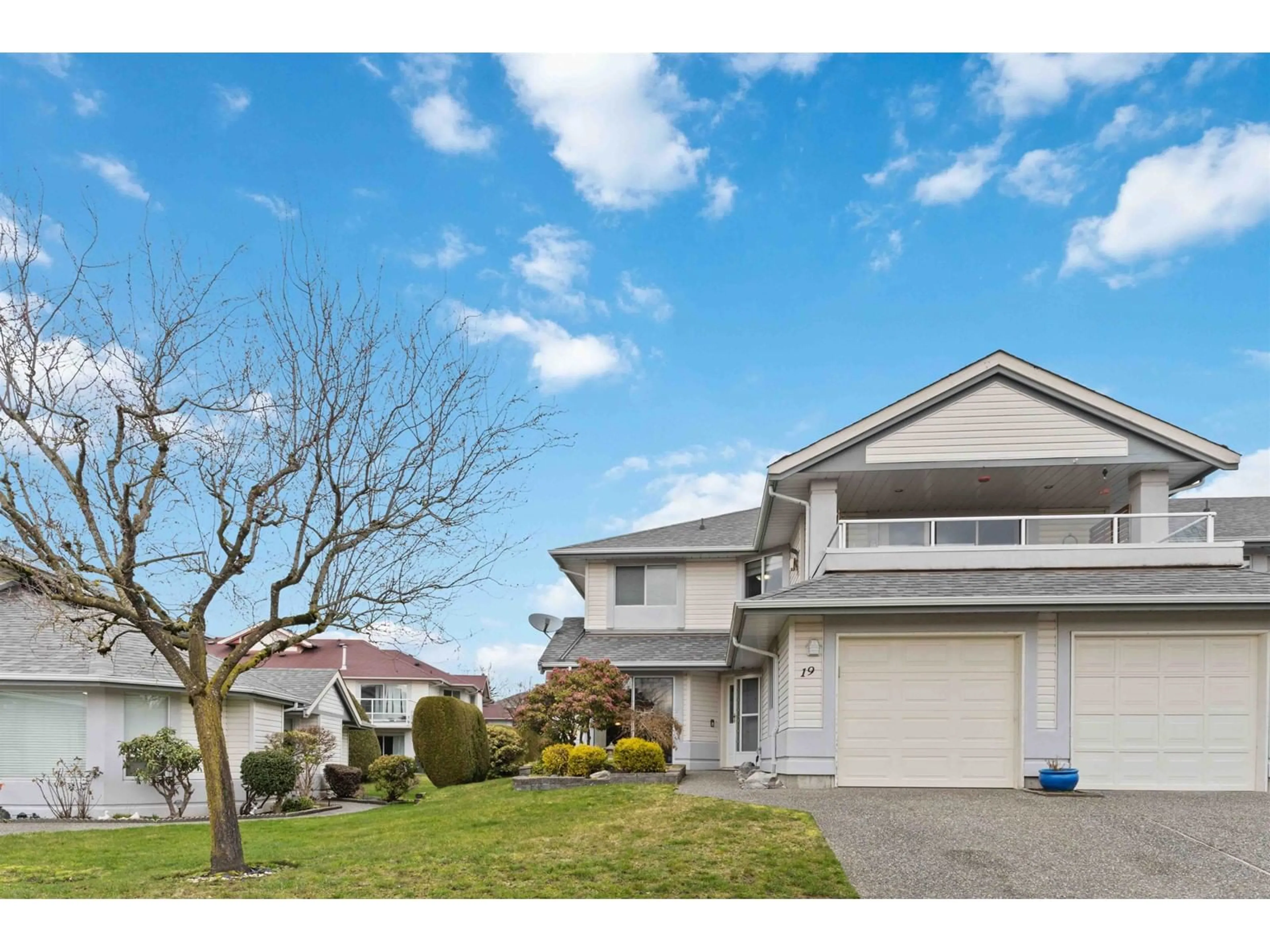 A pic from outside/outdoor area/front of a property/back of a property/a pic from drone, street for 19 - 31406 UPPER MACLURE, Abbotsford British Columbia V2T5L8