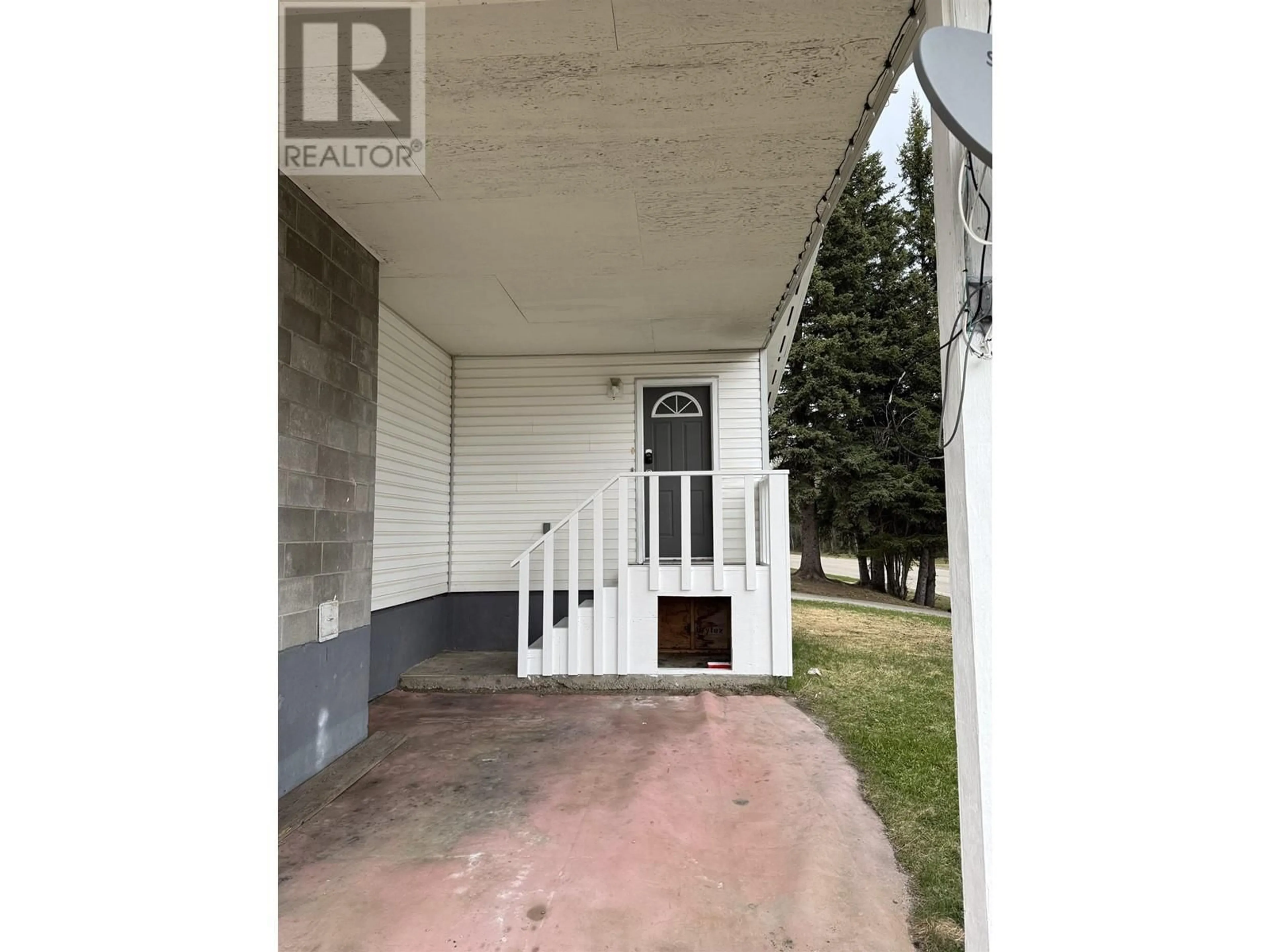 Unknown for 18 TUTU AVENUE, Mackenzie British Columbia V0J2C0