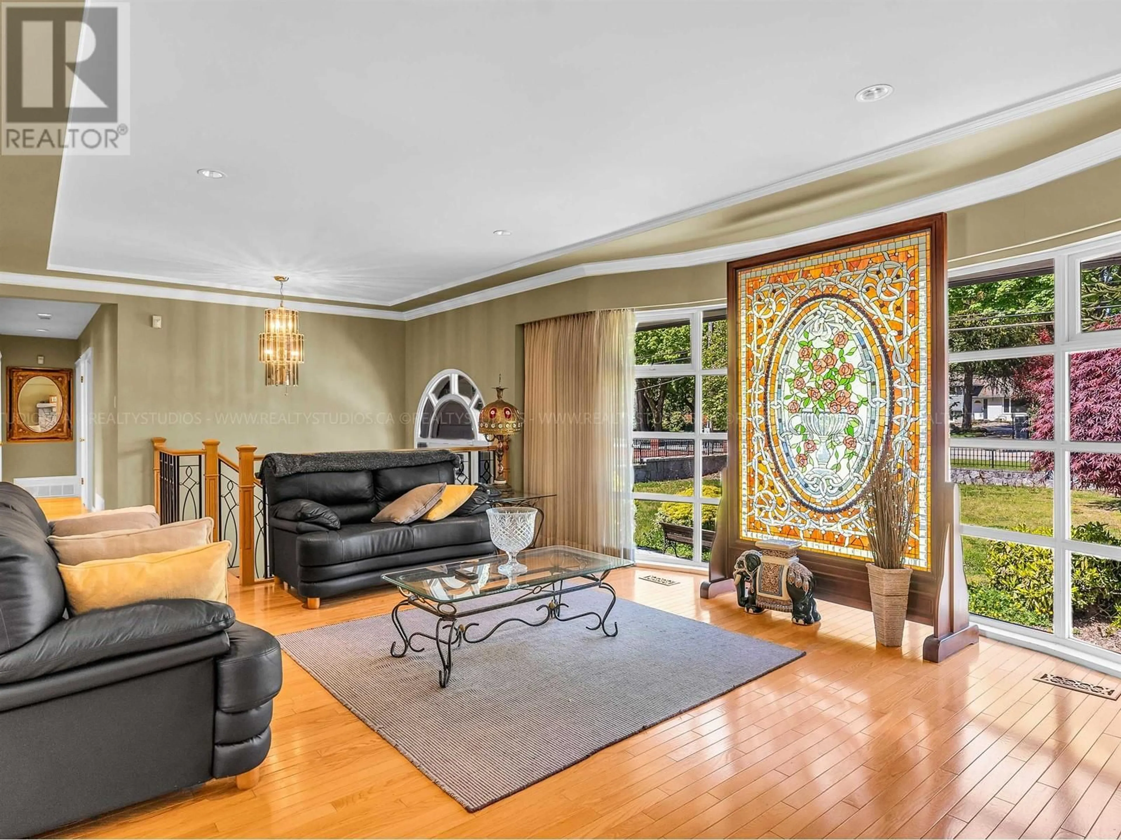 Unknown for 8136 GOVERNMENT ROAD, Burnaby British Columbia V5A2E2