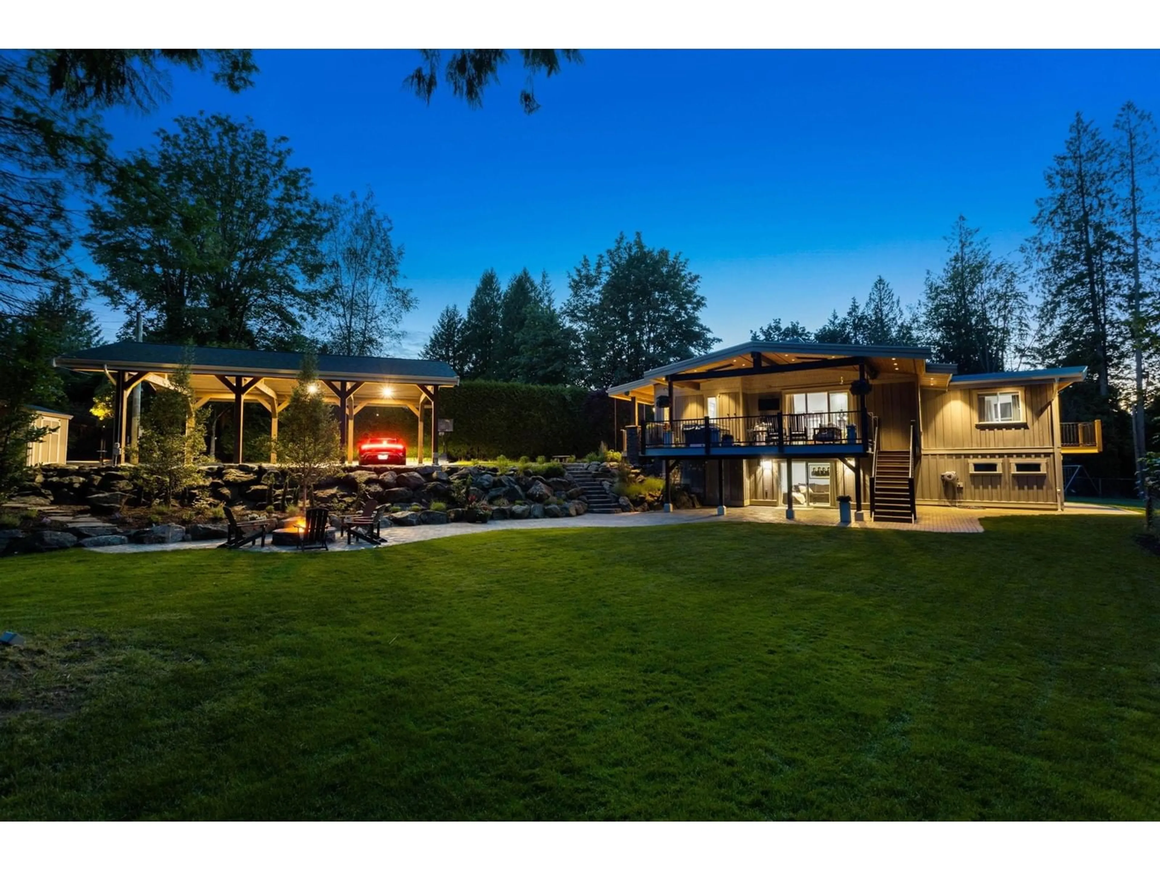 Patio, mountain view for 25149 72, Langley British Columbia V4W1J1