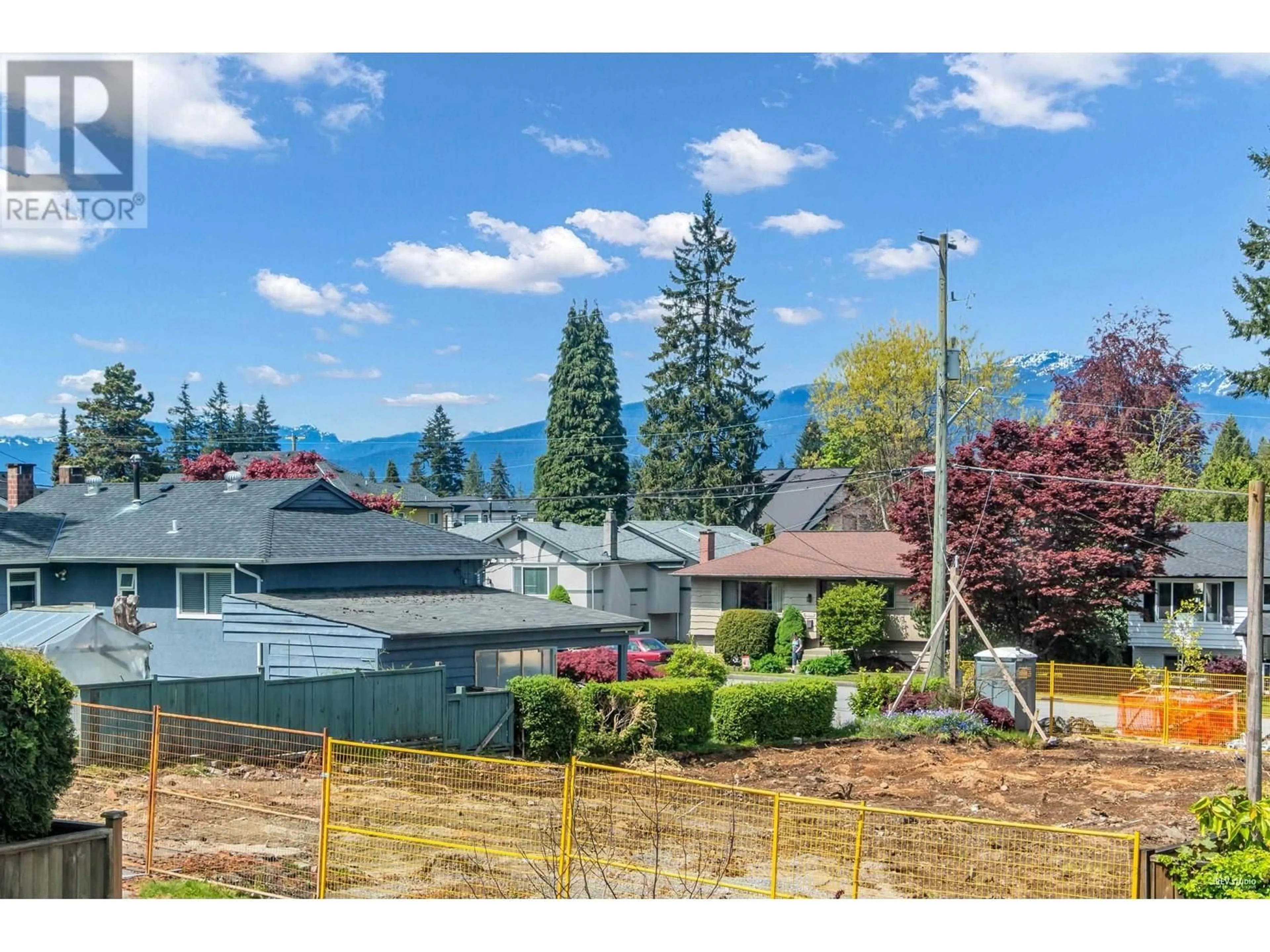A pic from outside/outdoor area/front of a property/back of a property/a pic from drone, mountain view for 1579 EDEN AVENUE, Coquitlam British Columbia V3J2R2