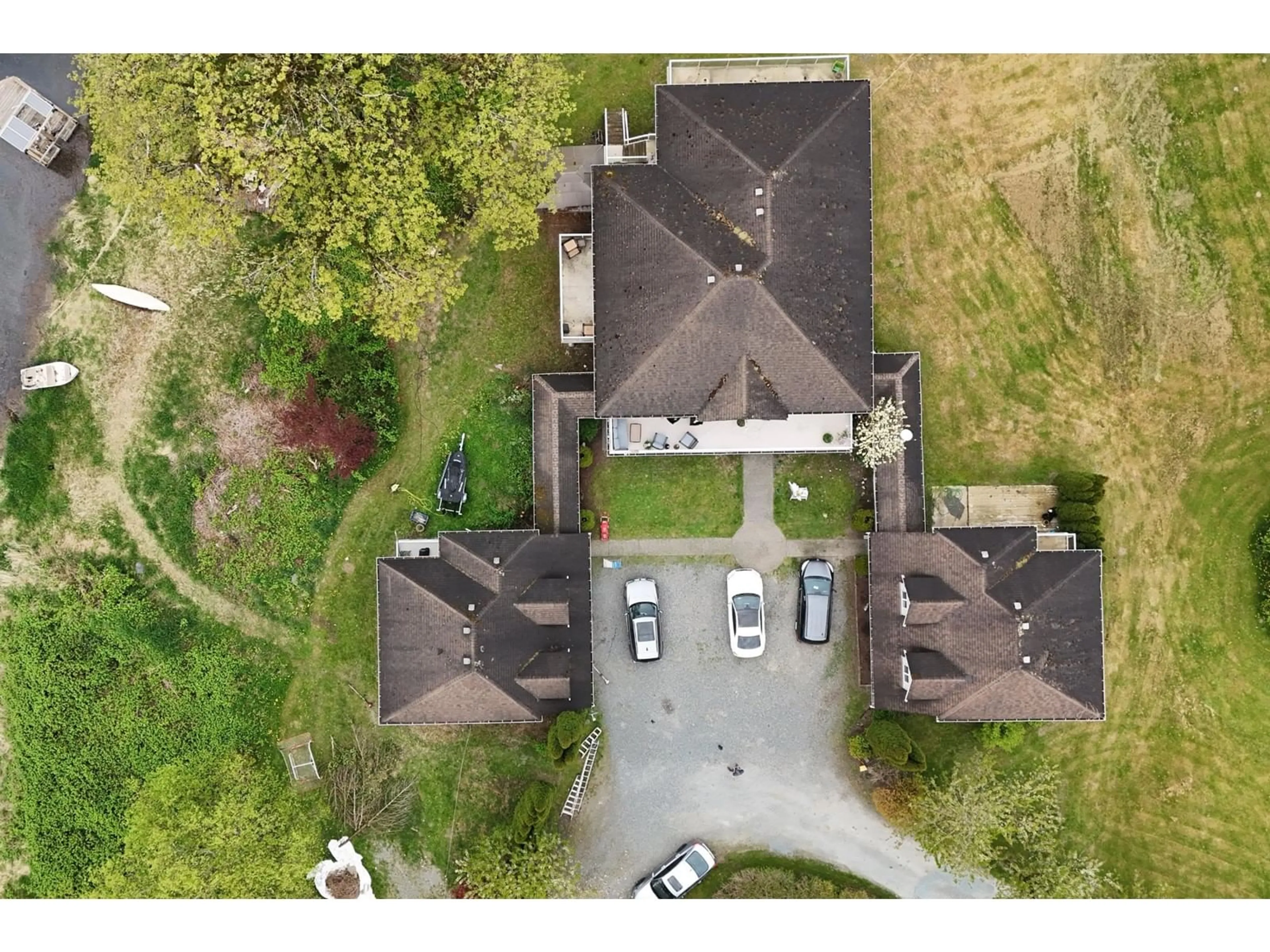 A pic from outside/outdoor area/front of a property/back of a property/a pic from drone, street for 3310 CHAPLIN ROAD, Agassiz British Columbia V0M1A2