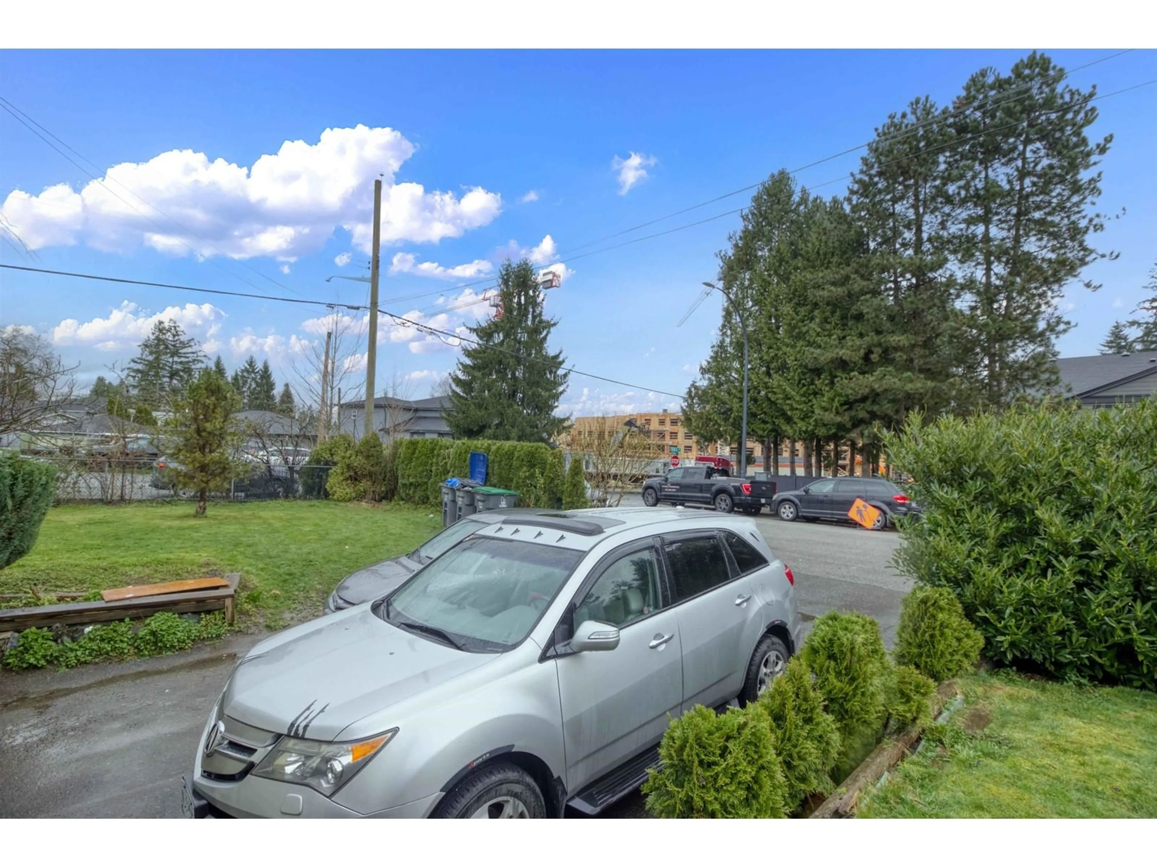 Parking for 10999 132A, Surrey British Columbia V3T3Y2