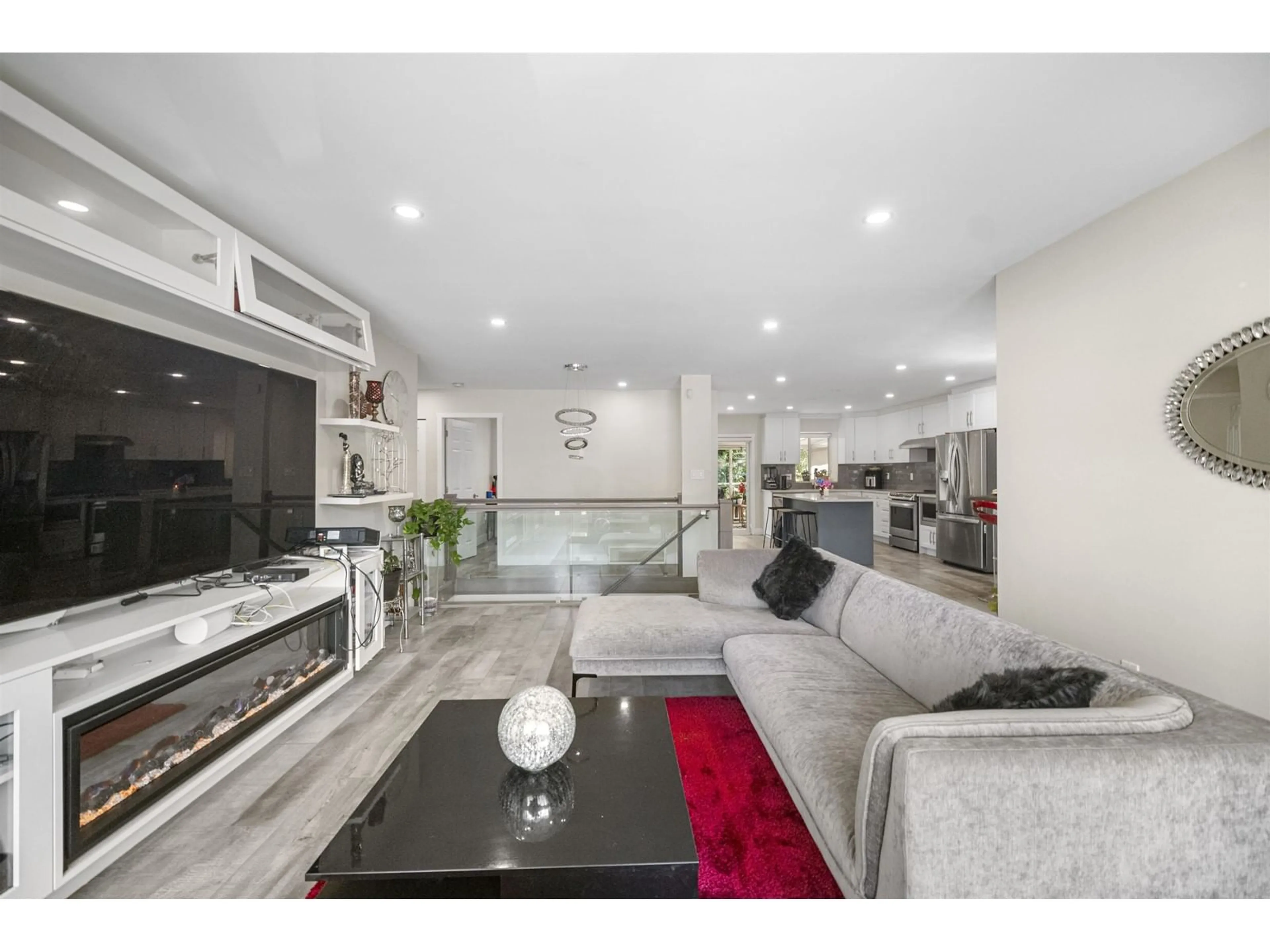 Living room with furniture, unknown for 5258 197, Langley British Columbia V3A7X8
