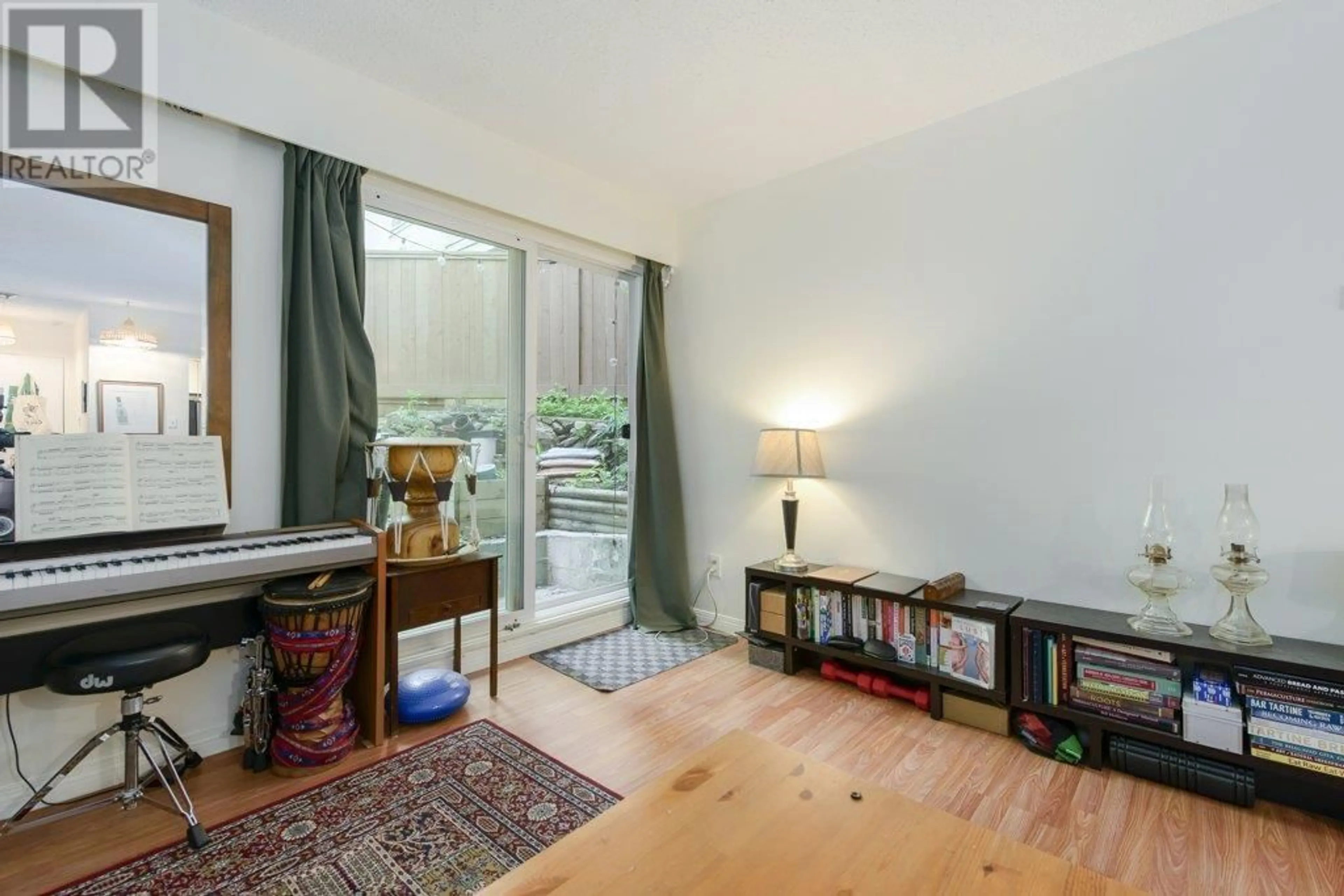 Unknown for 232 - 711 6TH AVENUE, Vancouver British Columbia V5T1L7