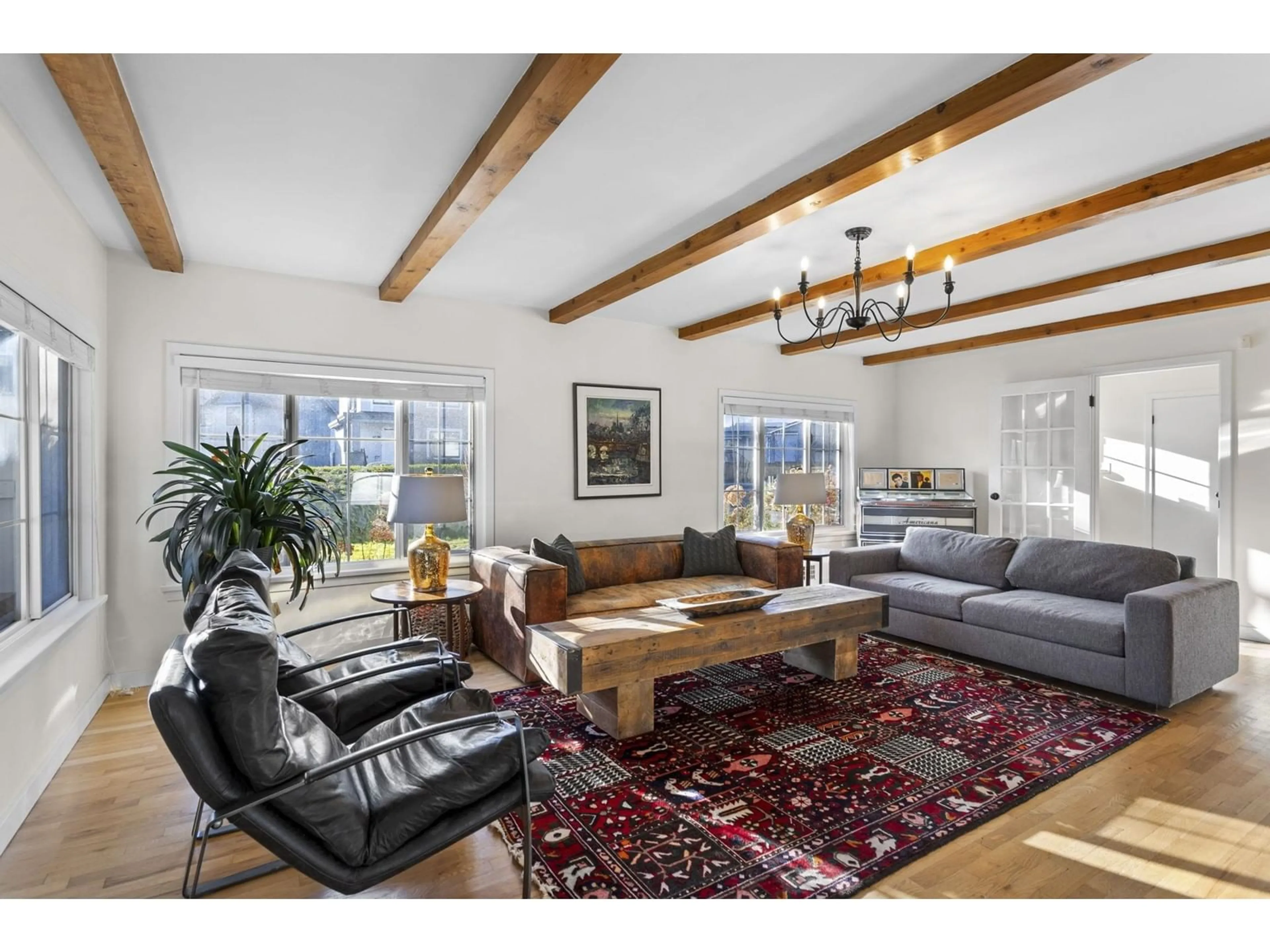 Living room with furniture, unknown for 2268 MCKENZIE, Abbotsford British Columbia V2S3Z8