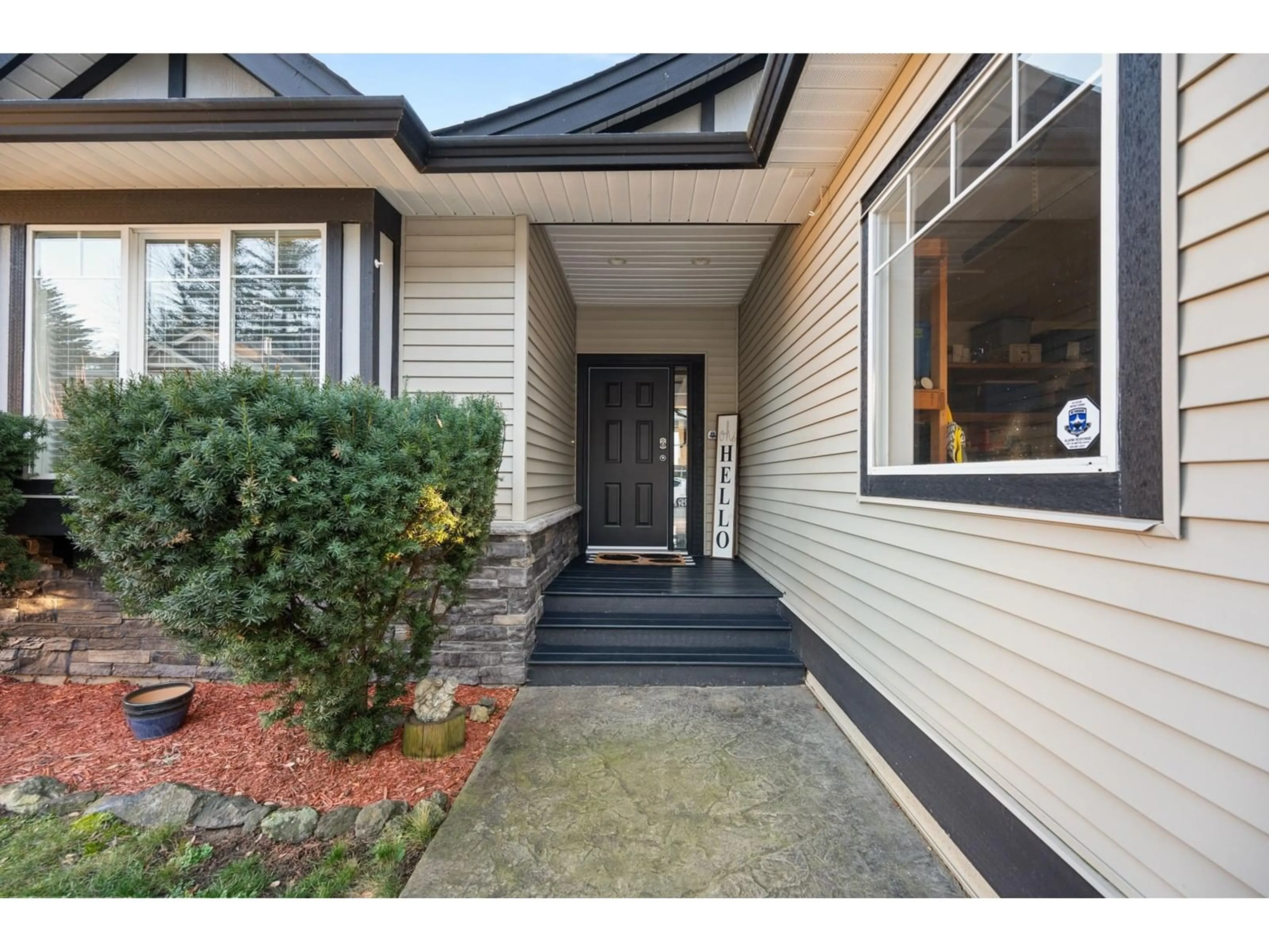 Home with vinyl exterior material, street for 24 - 45957 SHERWOOD DRIVE, Sardis British Columbia V2R5Y2