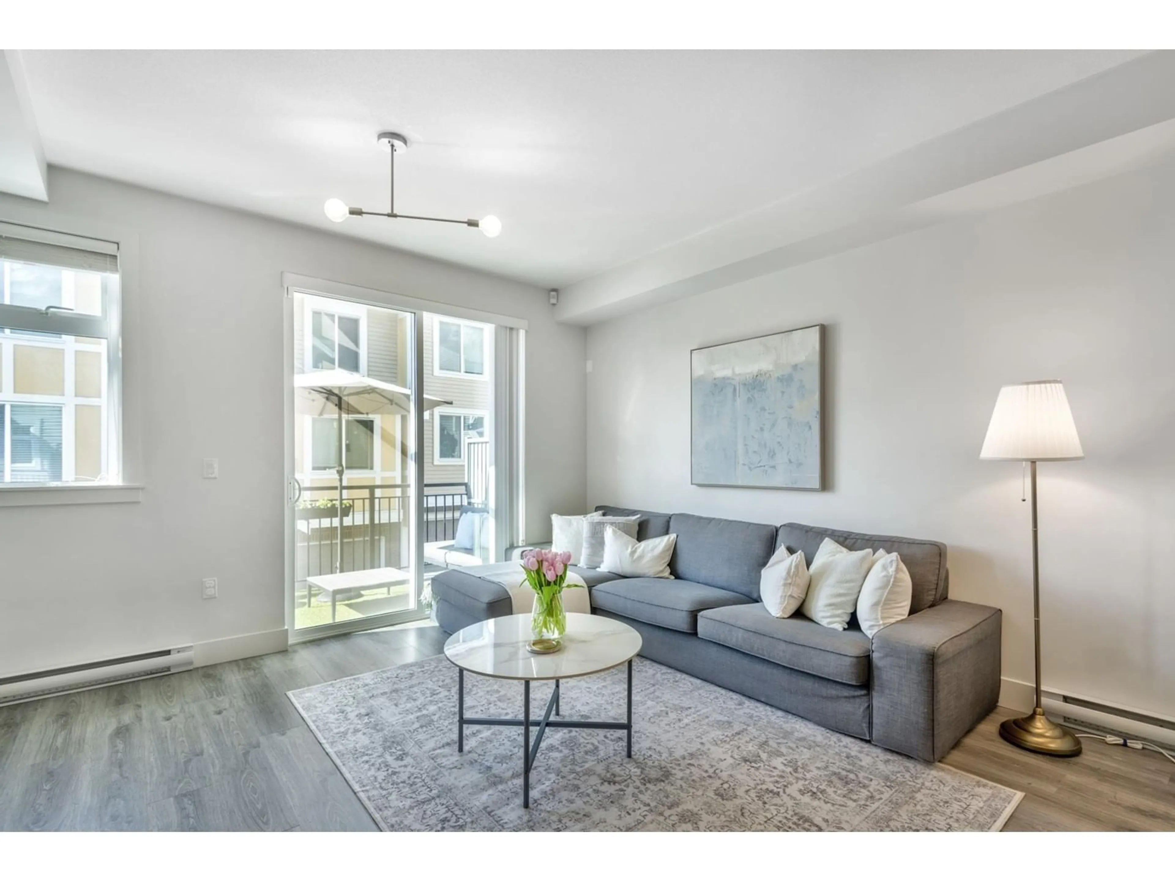 Living room with furniture, unknown for 165 - 9718 161A, Surrey British Columbia V4N6S7