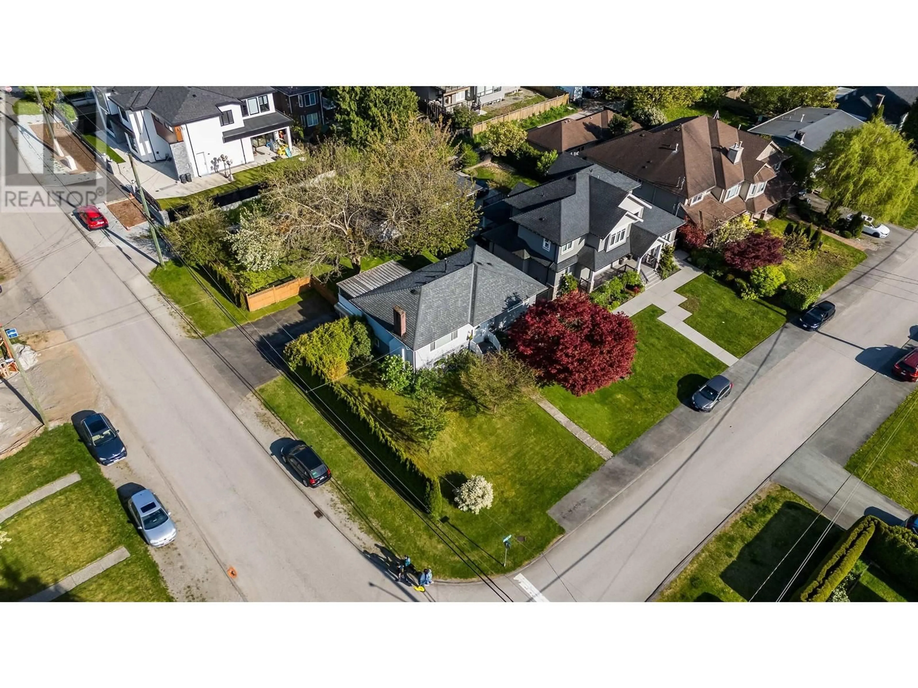 A pic from outside/outdoor area/front of a property/back of a property/a pic from drone, street for 343 LEROY STREET, Coquitlam British Columbia V3K5K5